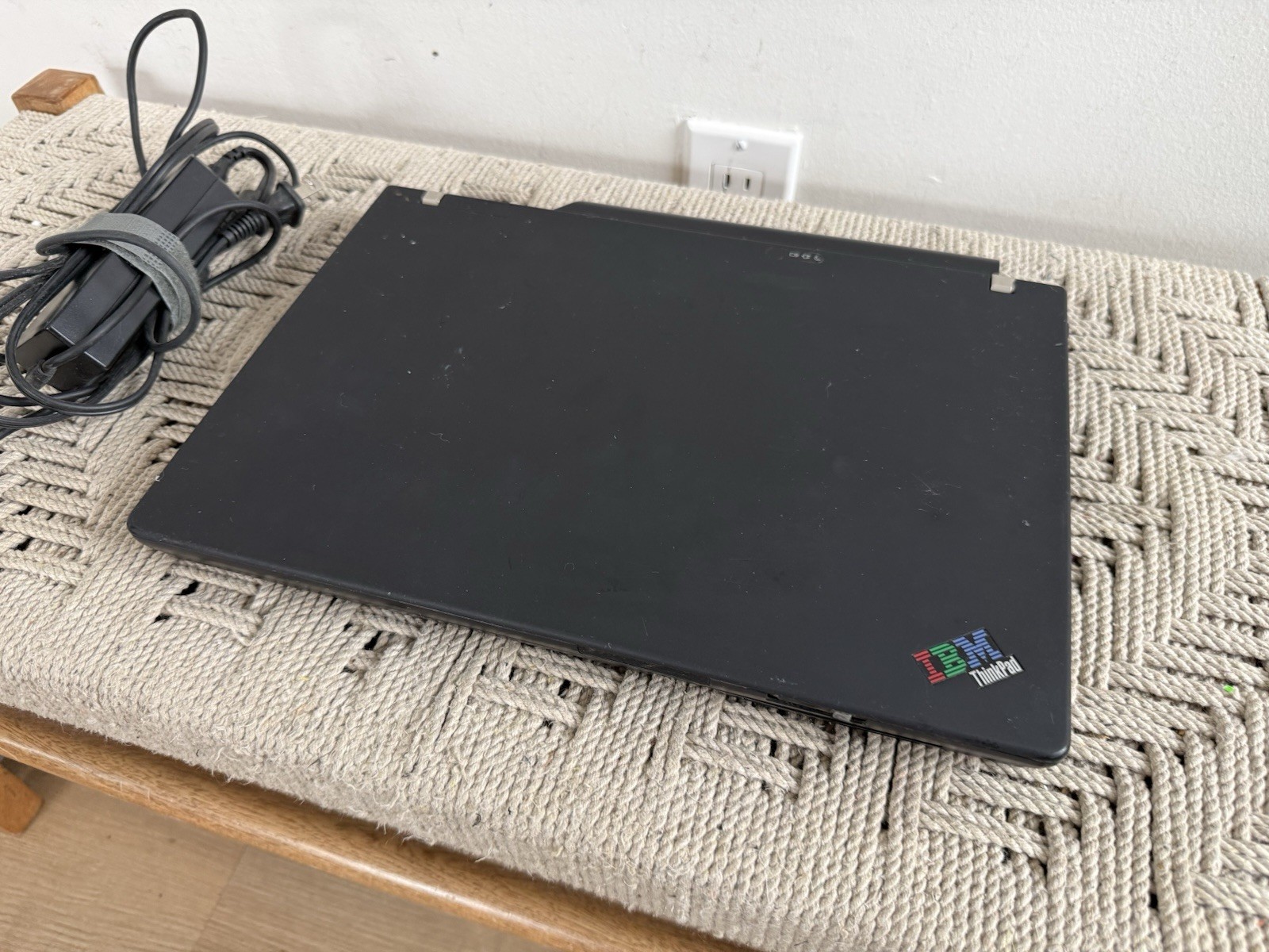 🍊 Vintage IBM Lenovo 14.1″ T60 Thinkpad T2400@1.83GHz 2GB RAM 60GB Windows XP