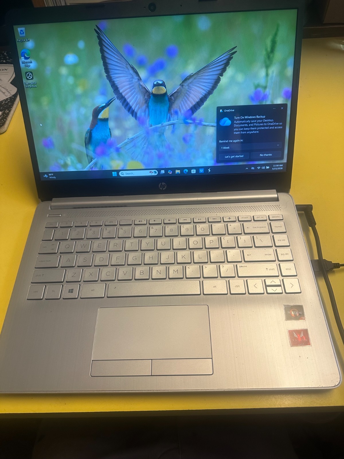 HP Laptop 14-DK1025WM 14″ Ryzen 3 3250U 2.6GHz 5GB RAM 1TB HDD