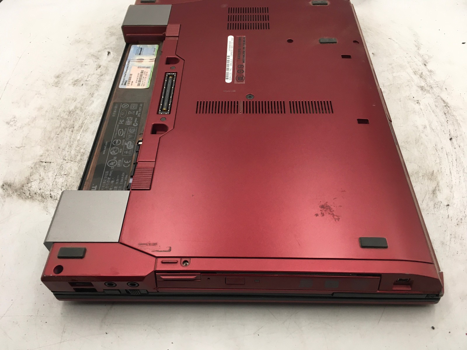 DELL LATITUDE E6400 – BOOTS TO BIOS – INTEL CORE 2 DUO P8600 – 2GB RAM – READ-BB