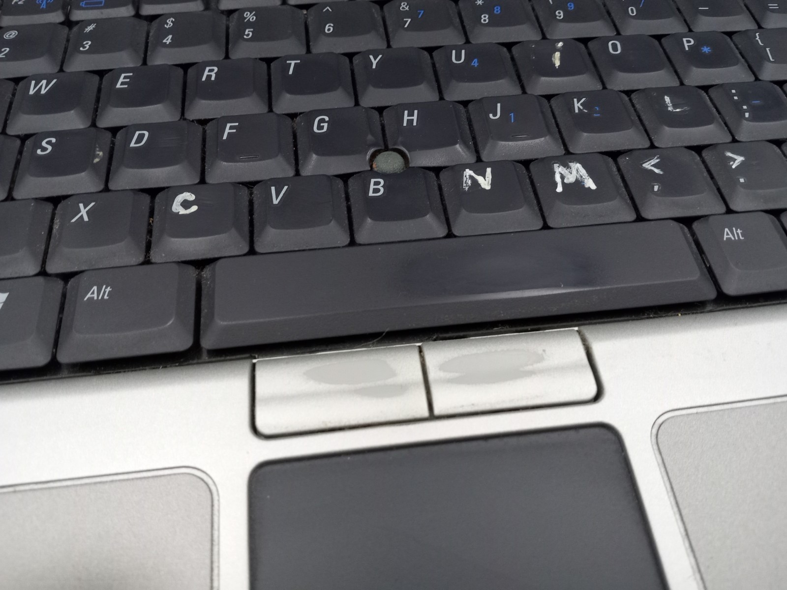 Dell Latitude D810 Intel Pentium 2GB RAM 30GB HDD Windows XP – READ -RR