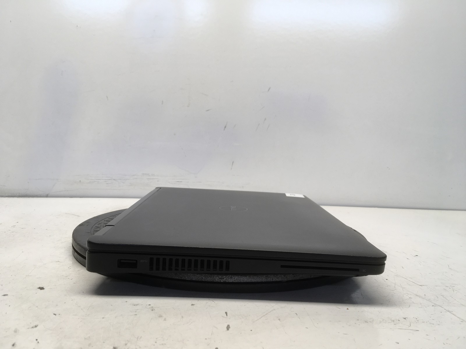 Dell Latitude E5270 Intel i5-6300U 2.4GHz 4 GB NO HDD No Batt