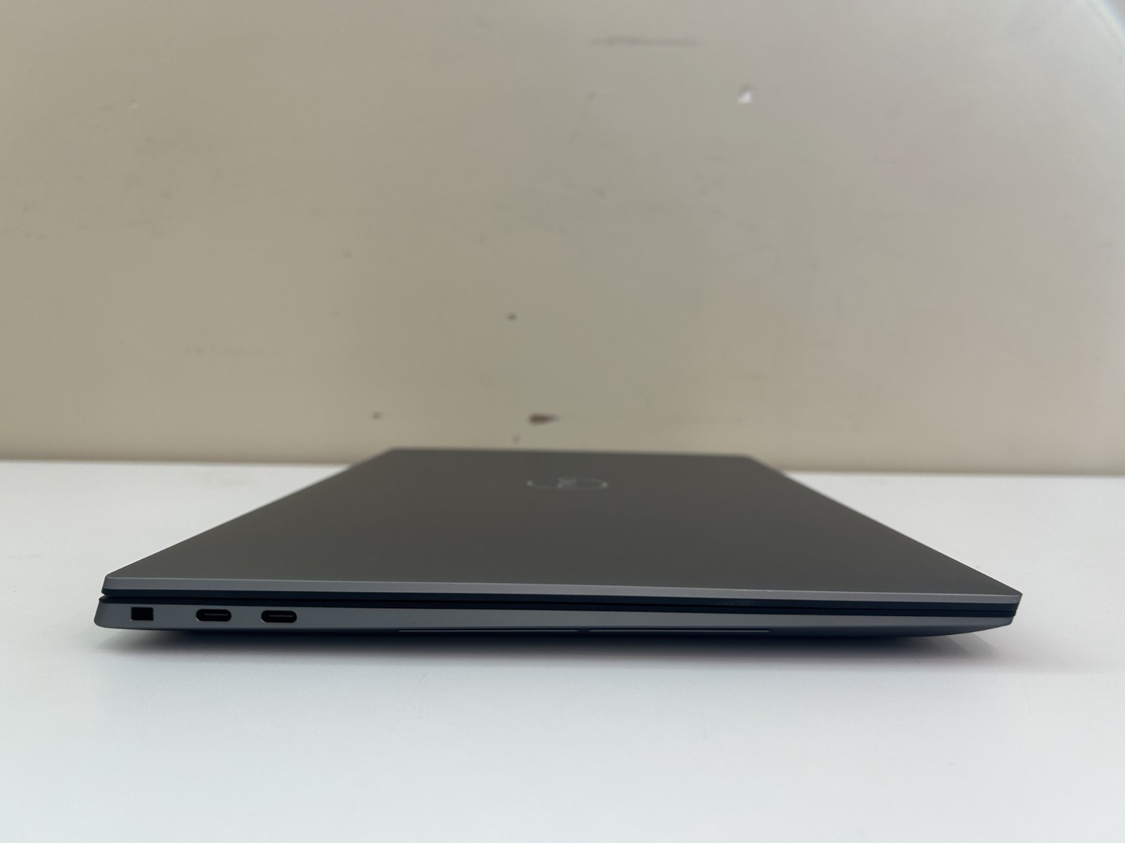 Dell Precision 5570 15.6″ TOUCHSCREEN Core i9-12900H 2 TB NVMe SSD 32GB RAM