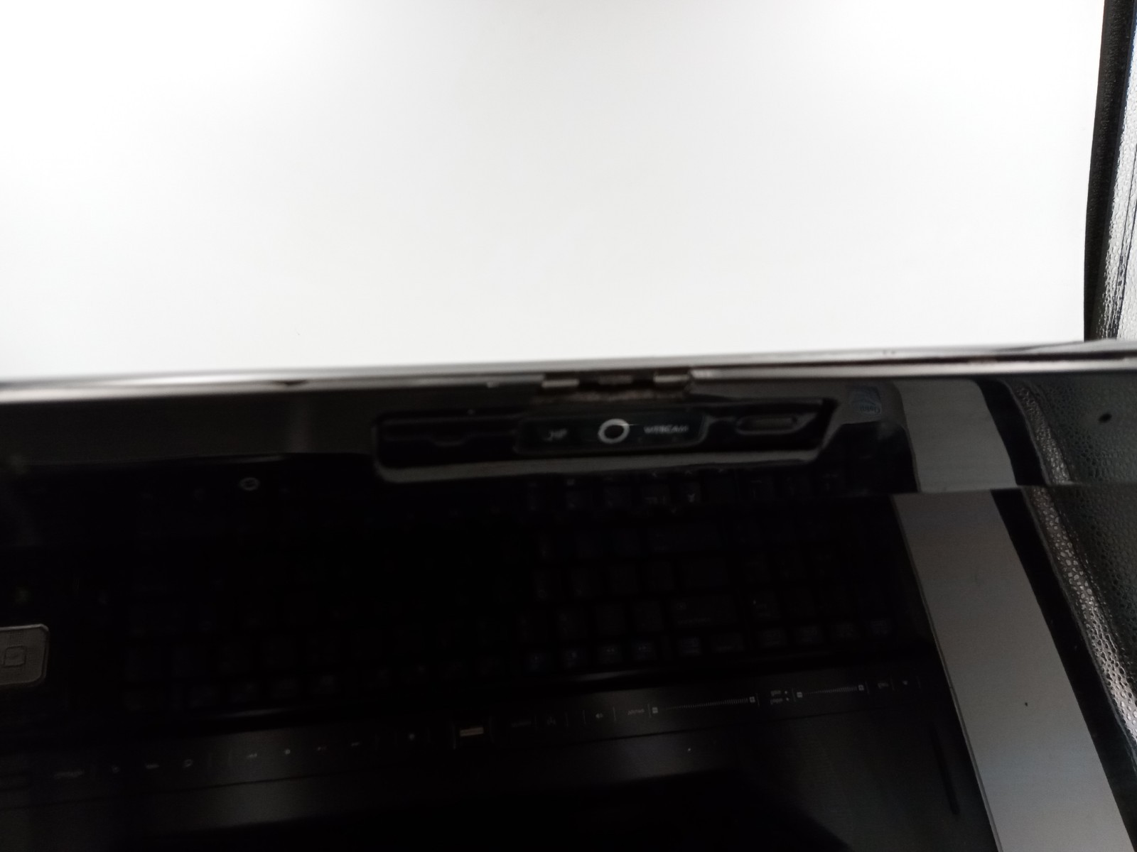 HP Pavilion HDX 9000 Dragon 20″ Laptop C2D T7500 3GB RAM – PARTS / REPAIR -RR