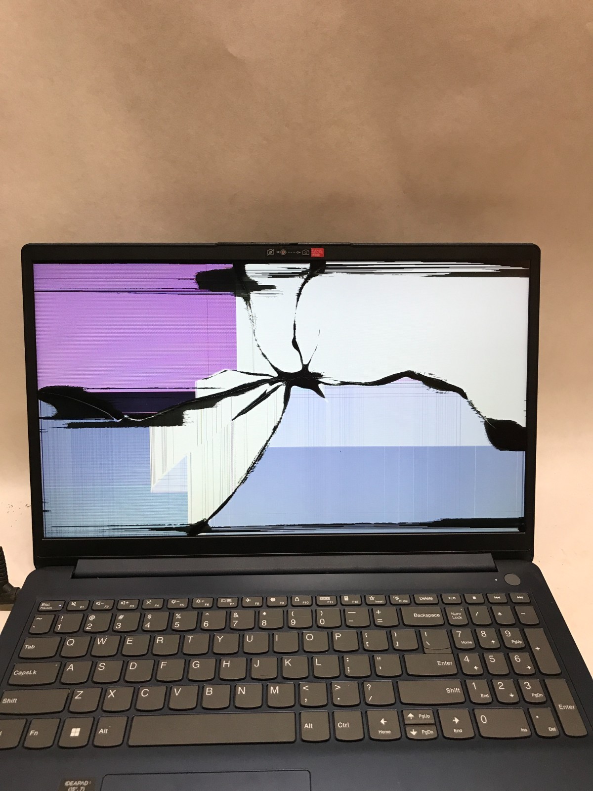 Lenovo IdeaPad 1 15AMN7 15″ Ryzen 3 7000 Series NO RAM NO SSD/OS For Parts – DW