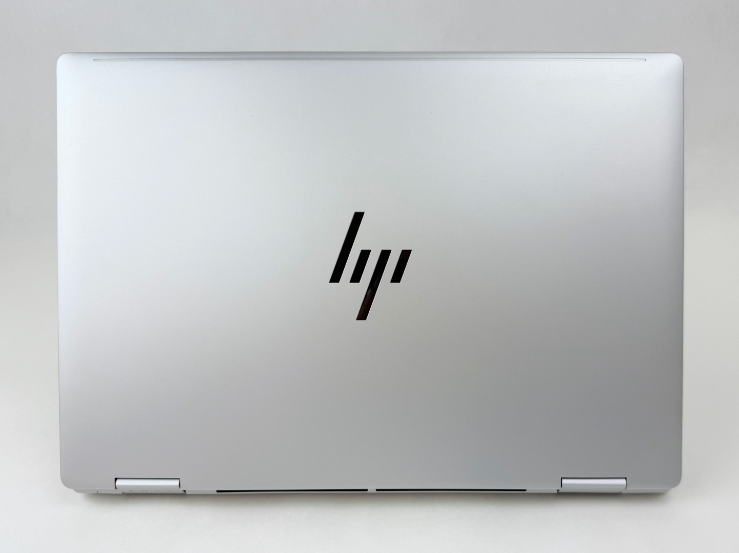 HP Envy x360 14-fa0023dx 14″ 2K Touch Ryzen 7 8840HS 16GB 1TB SSD W11H 2in1