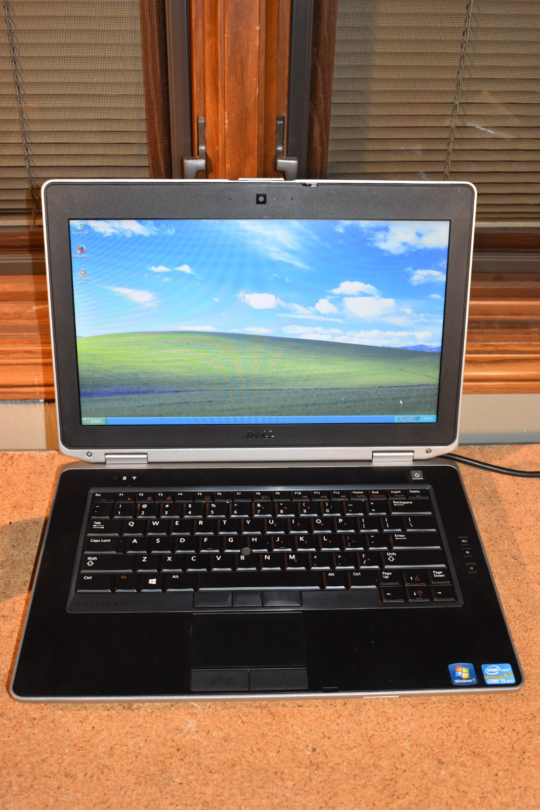 Dell Latitude E6430 Intel Core i5-3320M 4GB RAM 320GB HDD Windows XP Pro Webcam