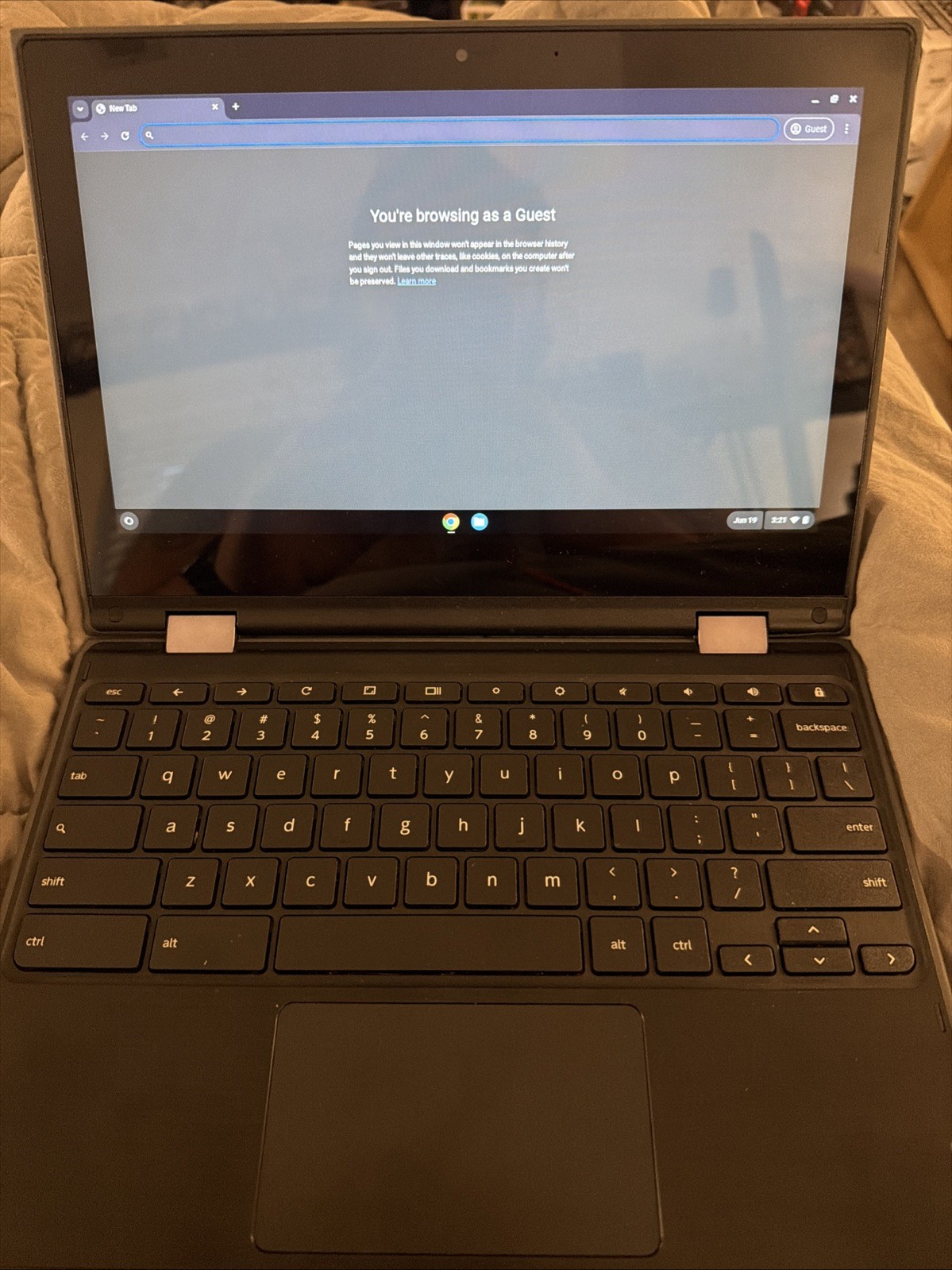 Lenovo 300e Chromebook 2nd Gen Intel Celeron 11.6″ Touchscreen Black Chrome OS