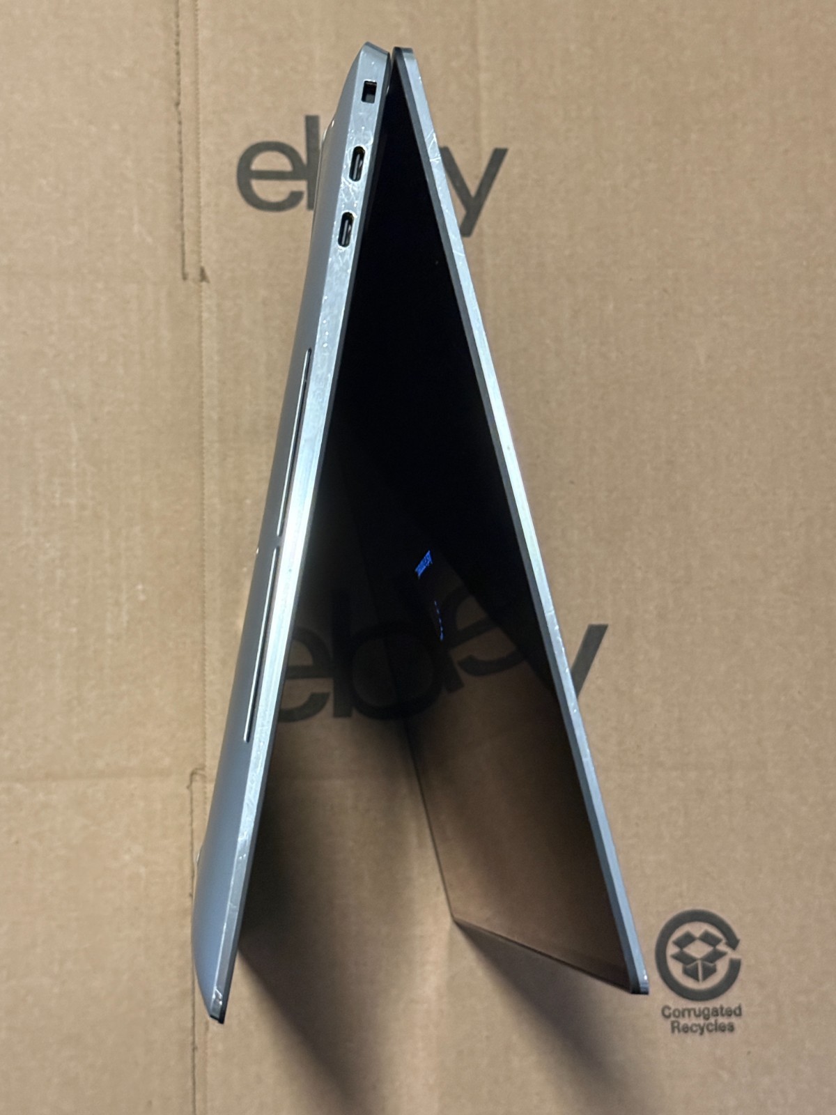 Dell XPS 15 9520 i9-12900HK OLED 32GB 1TB SSD GeForce RTX 3050 Ti Touchscreen