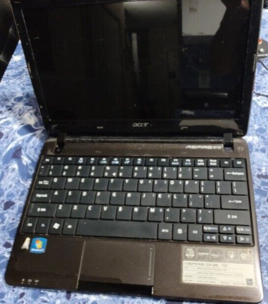 For parts or not working Acer Aspire One 722 – 0427 Laptop 11.6″