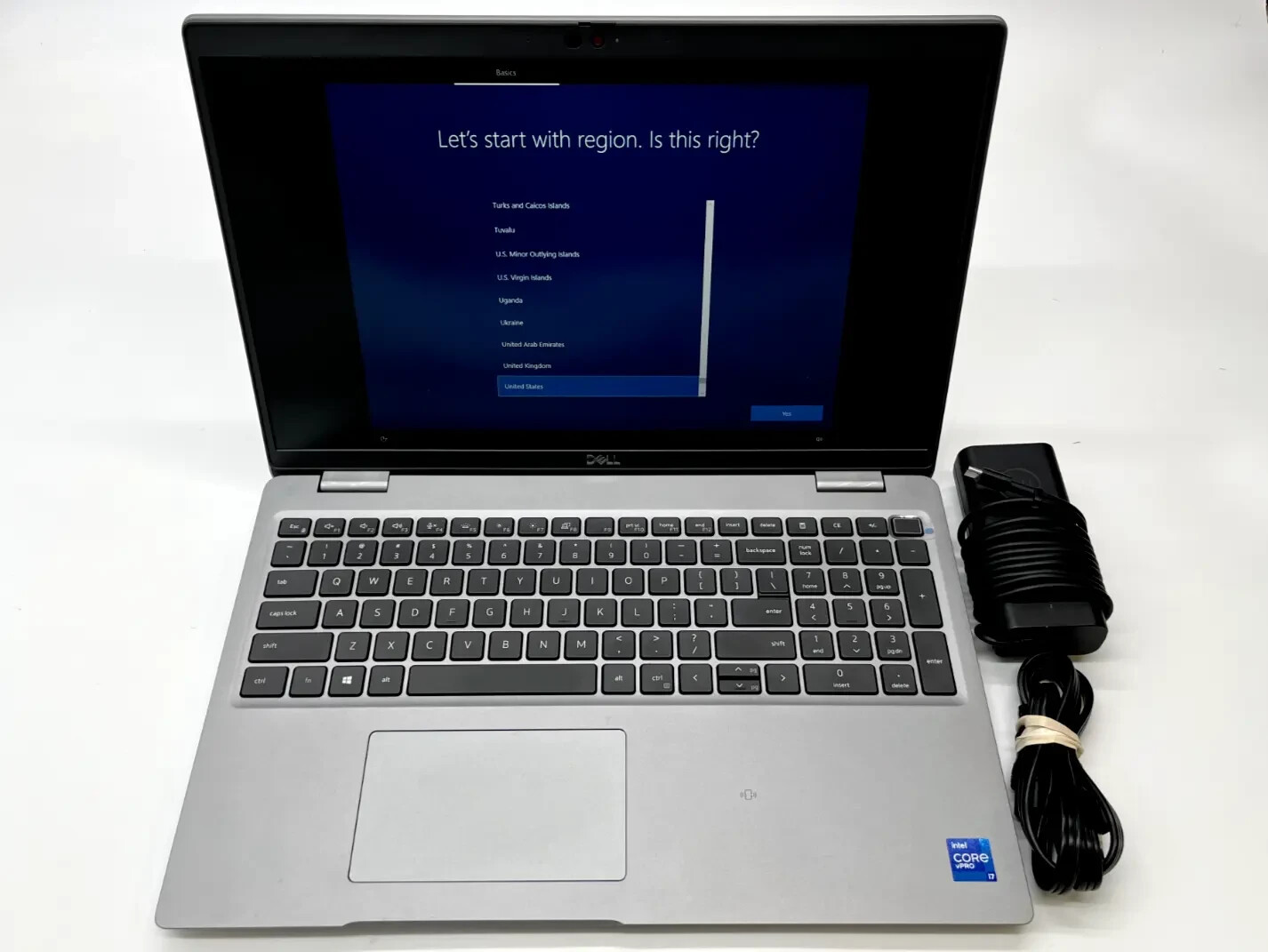 Dell Latitude 5520 15.6″ Intel Quad Core i7 3.0Ghz 32GB 2TB SSD Windows 11 Pro