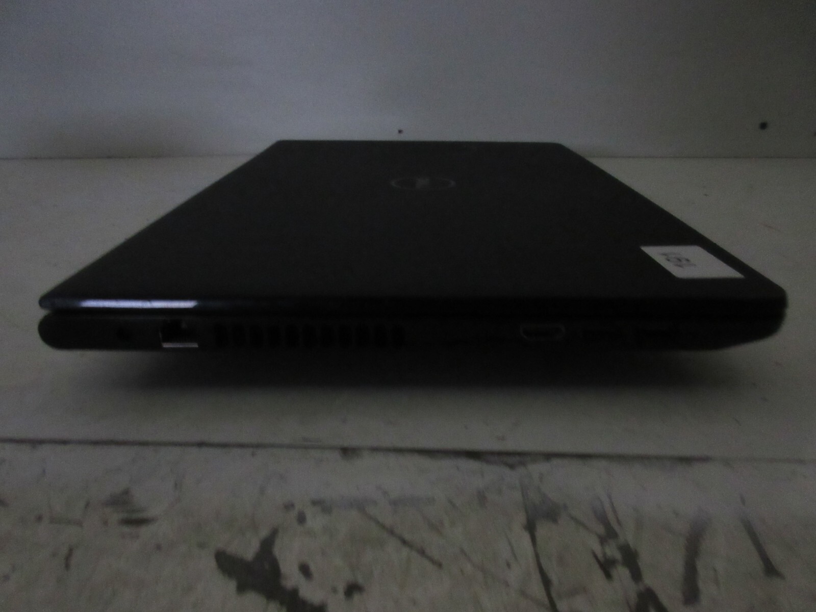 Dell Inspiron 15 3564 AMD A9-9400 2.42GHz 6GB NO HDD