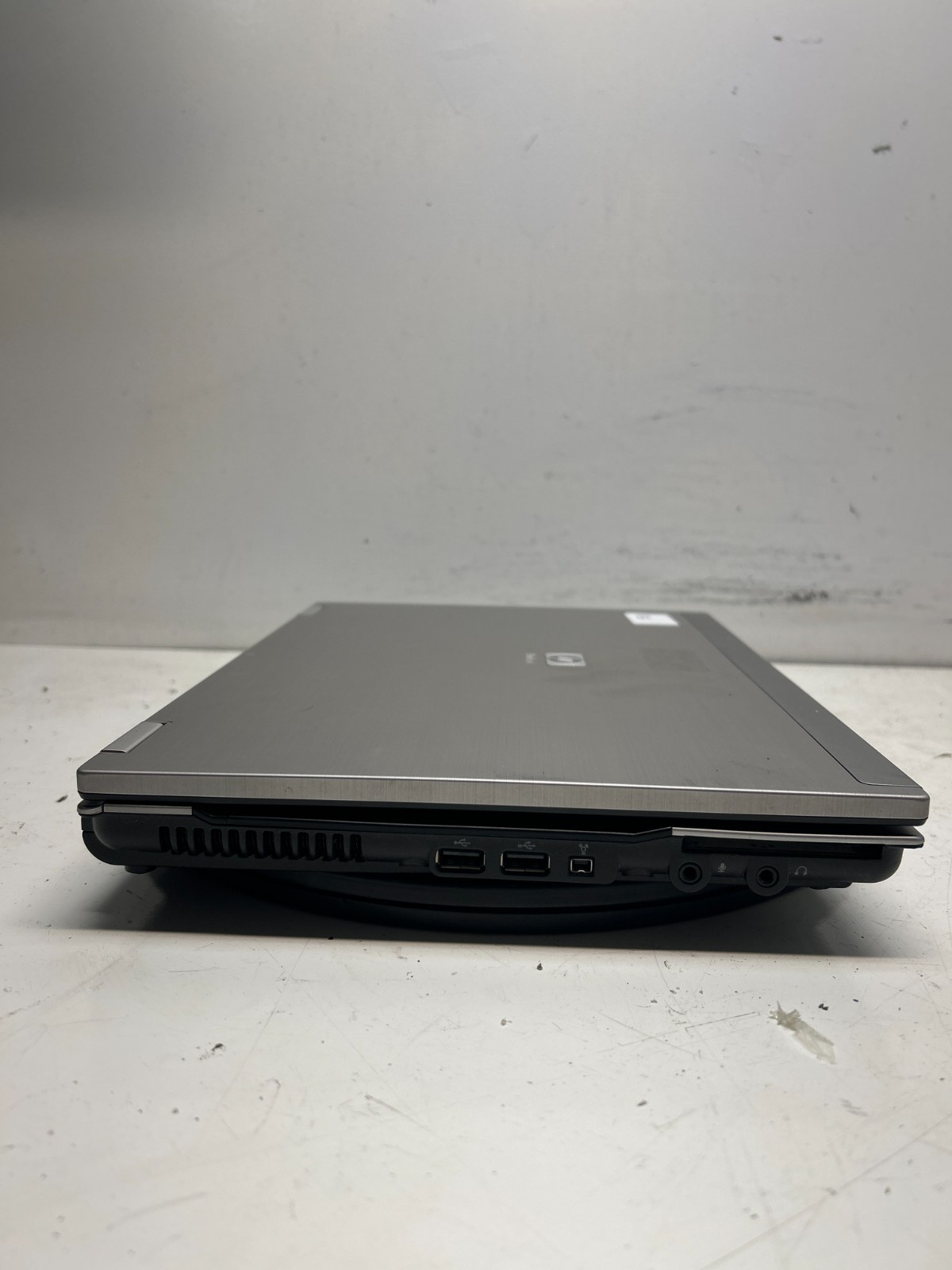 HP Elitebook 6930p Intel Core 2 Duo P8600 2.4 GHz NO HDD