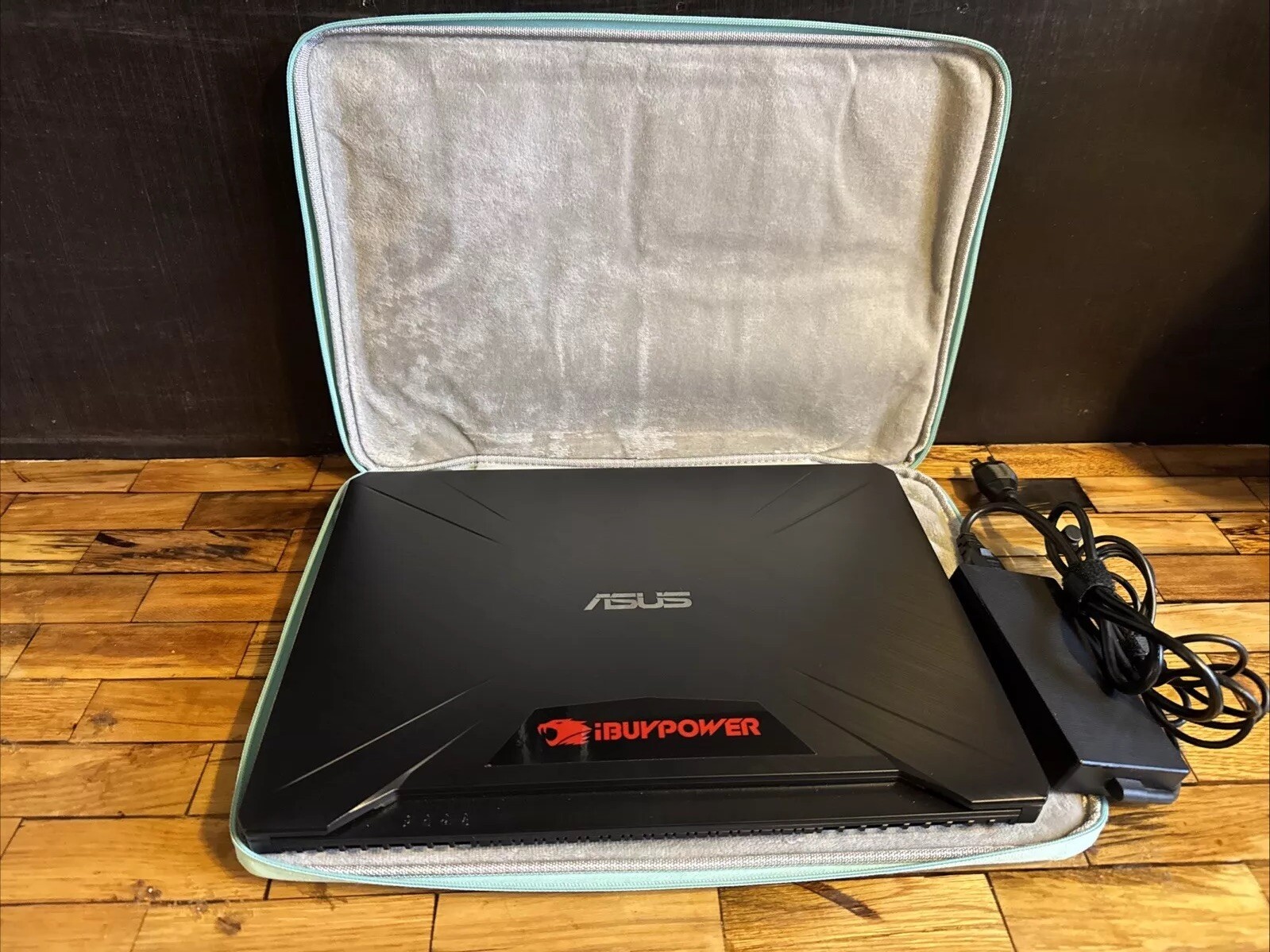 Asus FX505DT-EB73 TUF Laptop 15.6″ Ryzen 7 8GB RAM 512GB SSD GeForce GTX 1650 PC