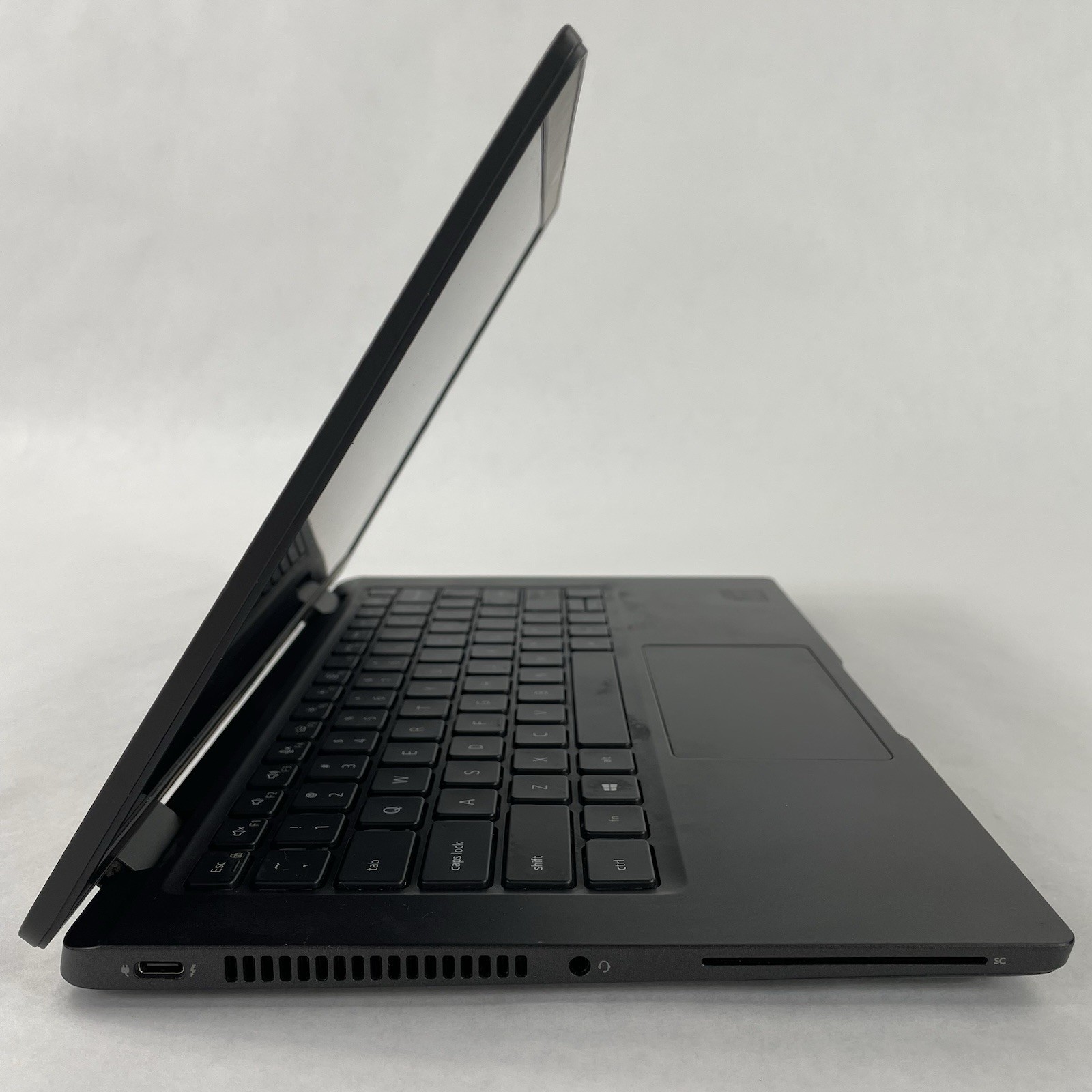 Dell Latitude 7320 13.3″ i7-1185G7 3.00 GHz 32 GB RAM No SSD No OS No AC
