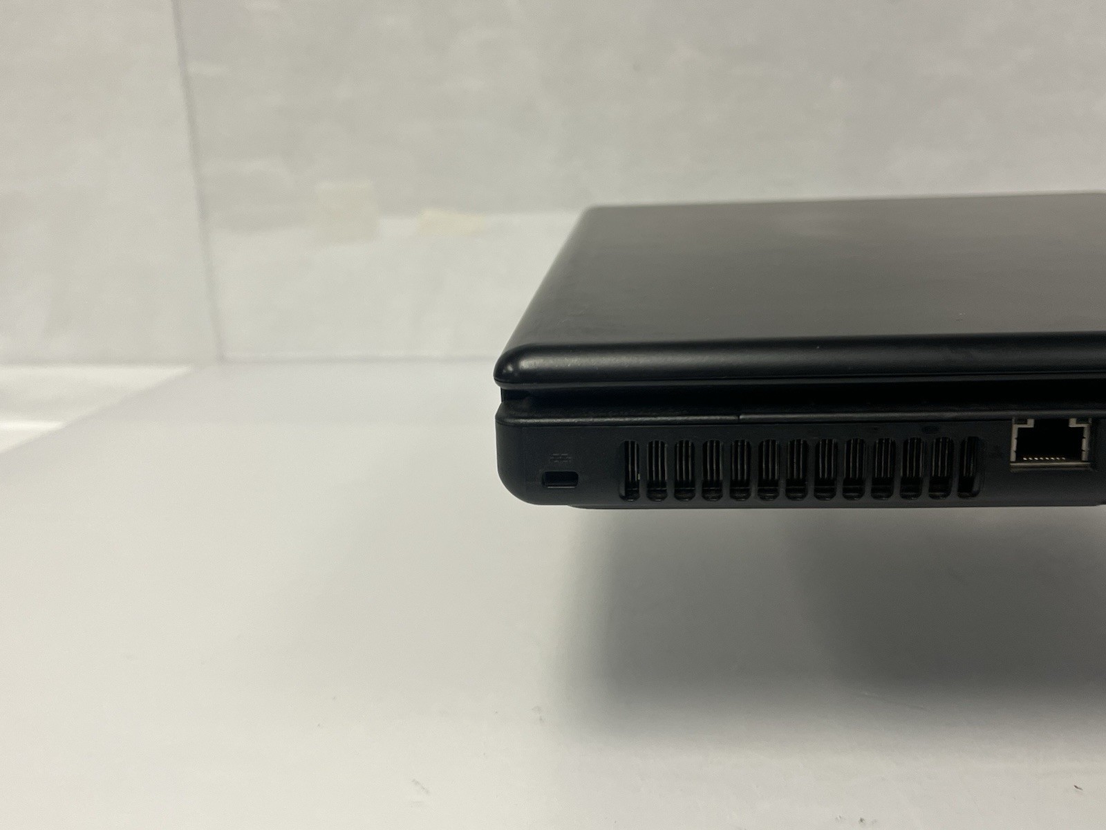 LENOVO 444635U Pentium Dual-Core T4200 2.00GHz 2GB RAM NO HDD NO OS