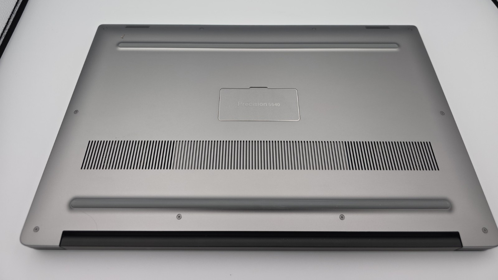 Dell Precision 5540 15.6″ | i7-9850H | 32GB | 1TB | NVIDIA T2000 | w/CHARGER!