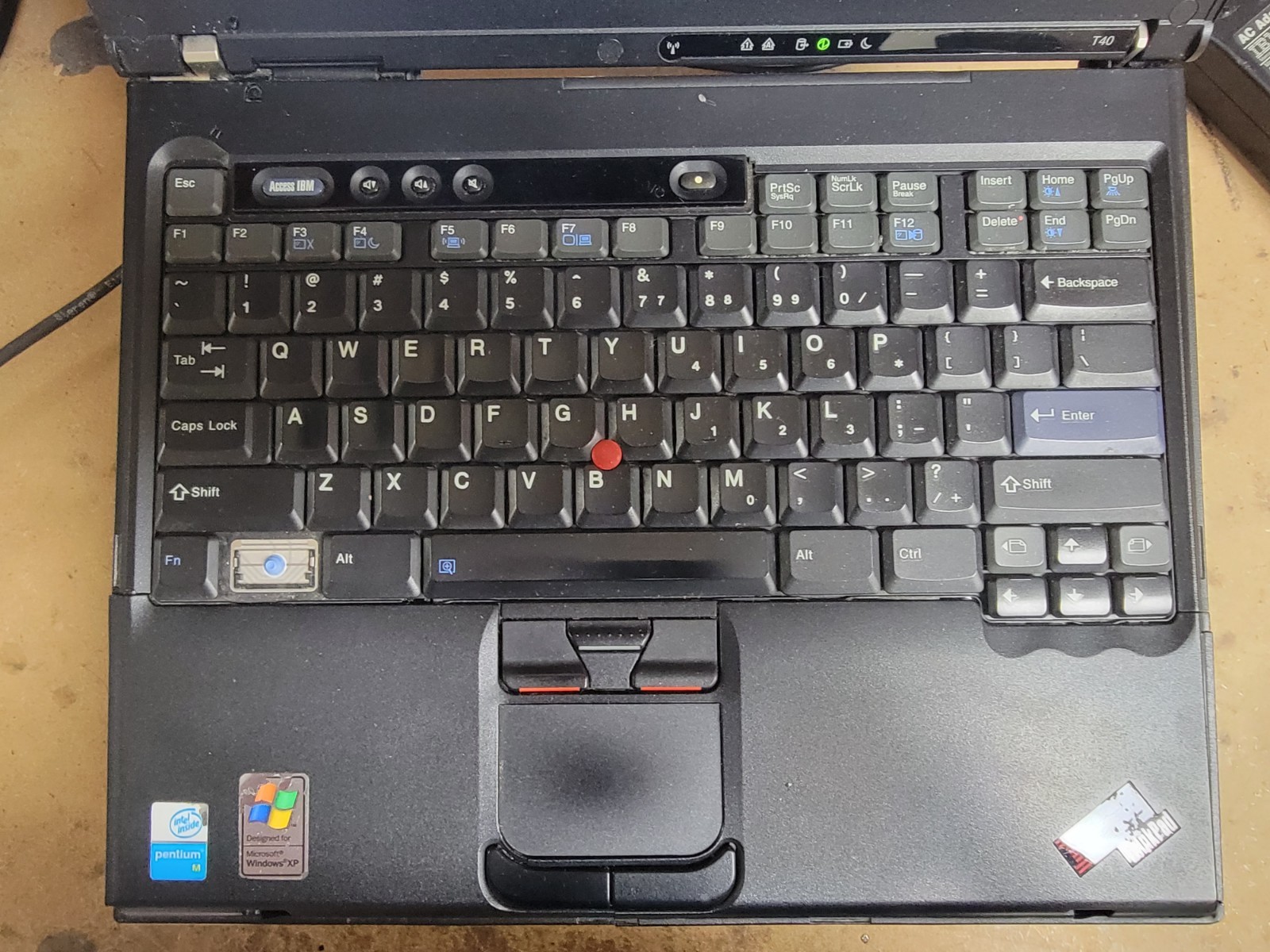IBM THINKPAD T40 LAPTOP – PARTS ONLY – SEE DESCRIPTION