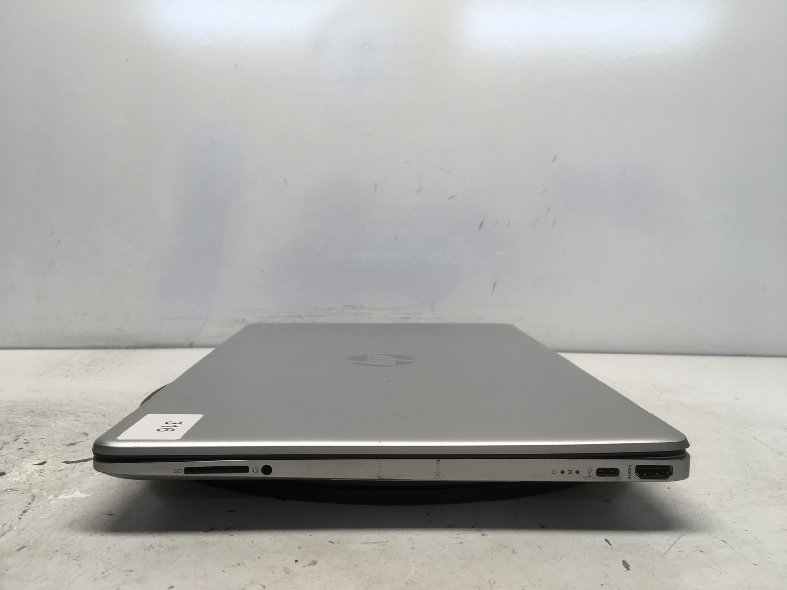 HP Pavilion 15-DY1059MS Intel i5 10th gen No RAM NO HDD No Batt
