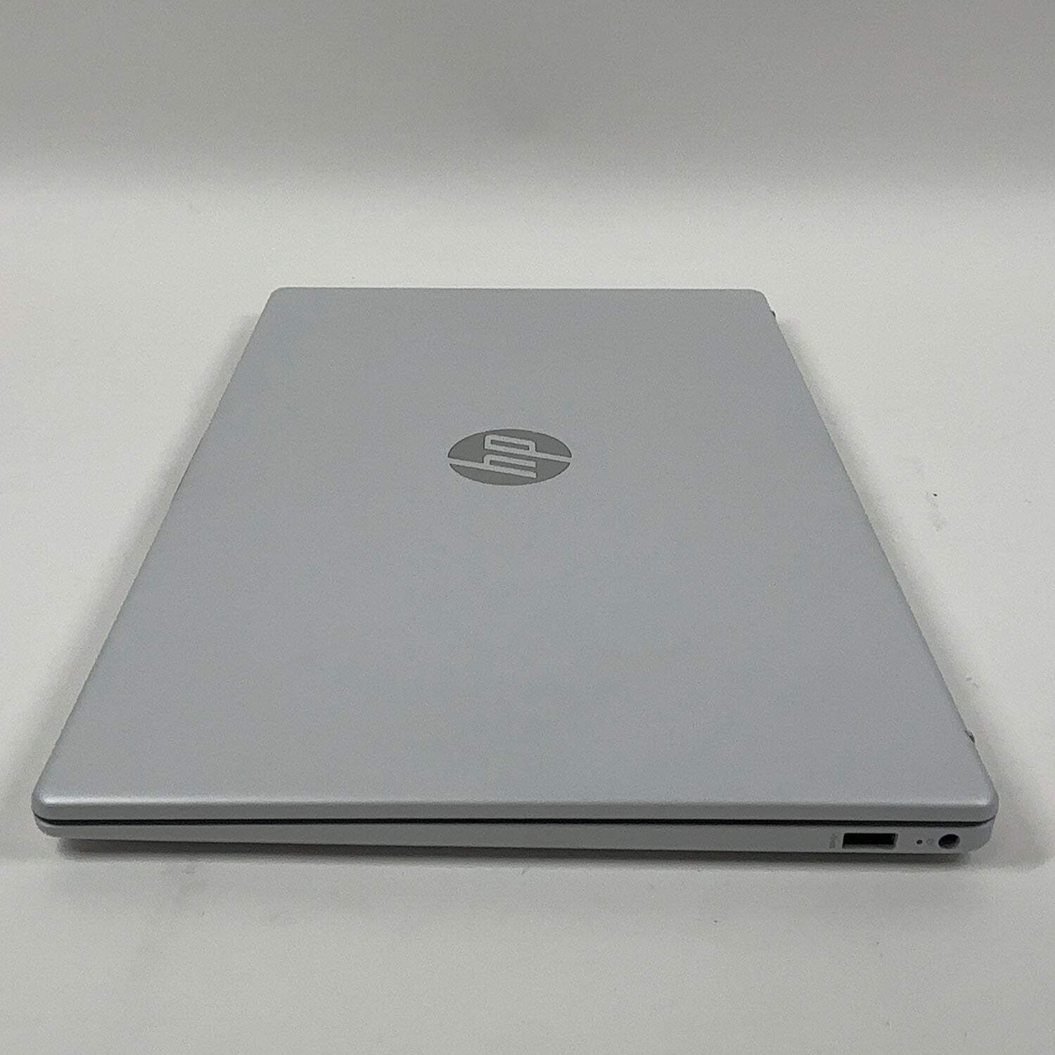 HP Omnibook 3 15-FN0506NR 15.6″ Ryzen AI 5 330 2.0GHz 16GB RAM 256GB SSD