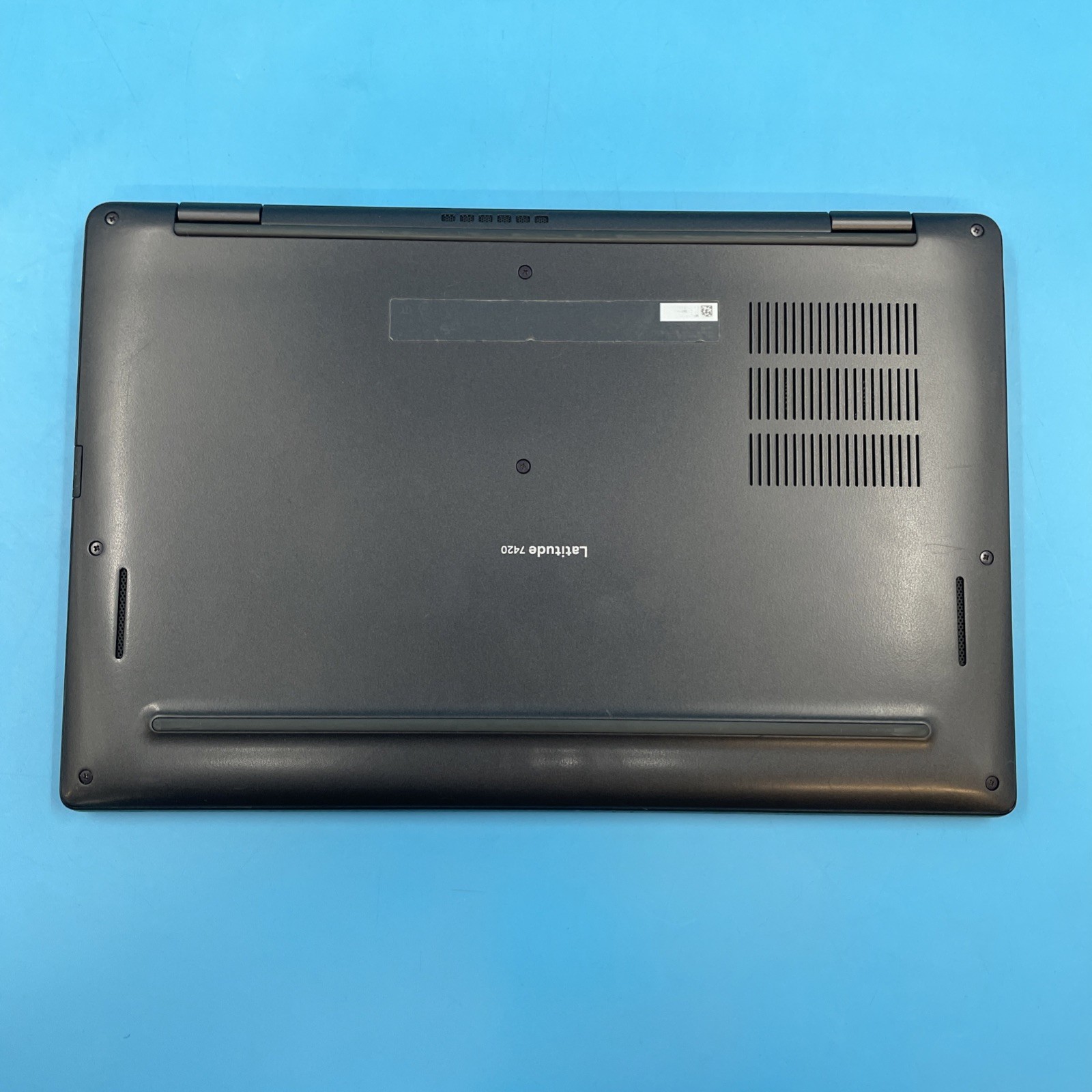 Dell Latitude 7420 | i5-1135G7 | 8GB RAM | NO DRIVE | NO OS | 51% BATTERY