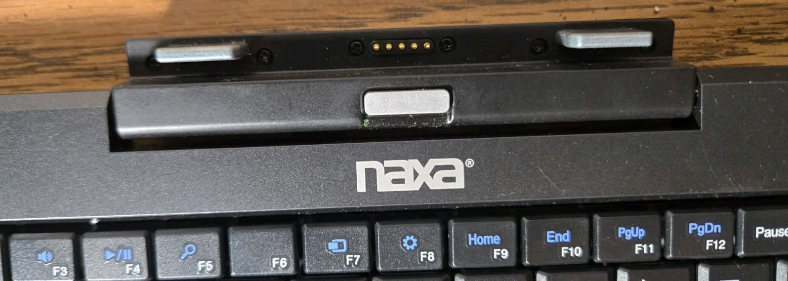 Naxa NID-1080 2-in-1 Detachable 10.1″ Core Tablet w Win 11 – **KEYBOARD ONLY**