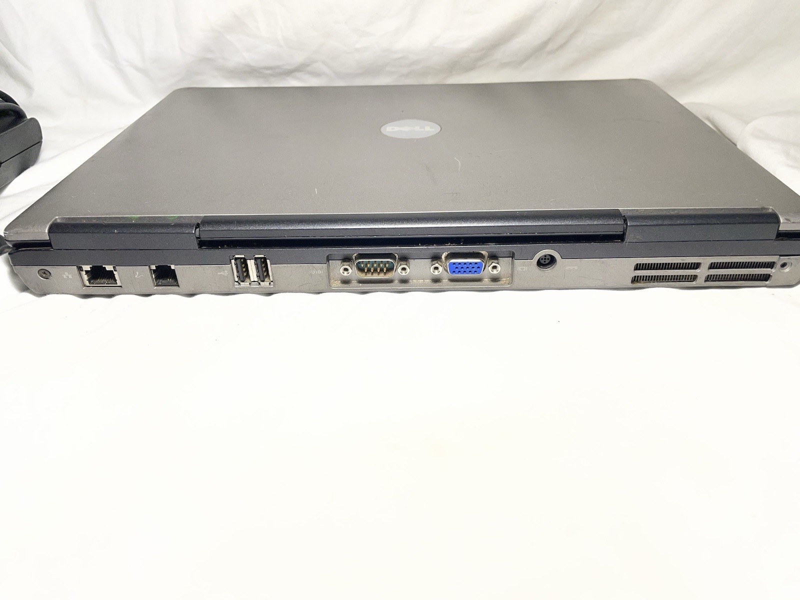 Retro Dell Latitude D630 14.1” Windows XP Pro Core 2 Duo Laptop Battery Tested