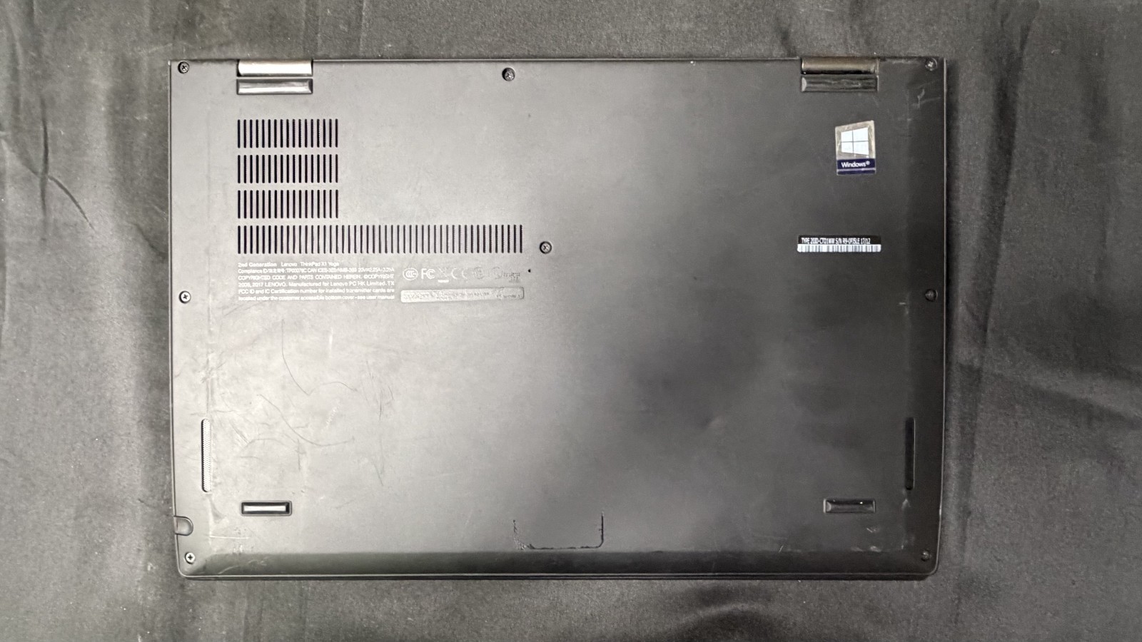 Lenovo ThinkPad X1 Yoga 2nd Gen Core i7-7500U 8GB RAM 180GB SSD No OS