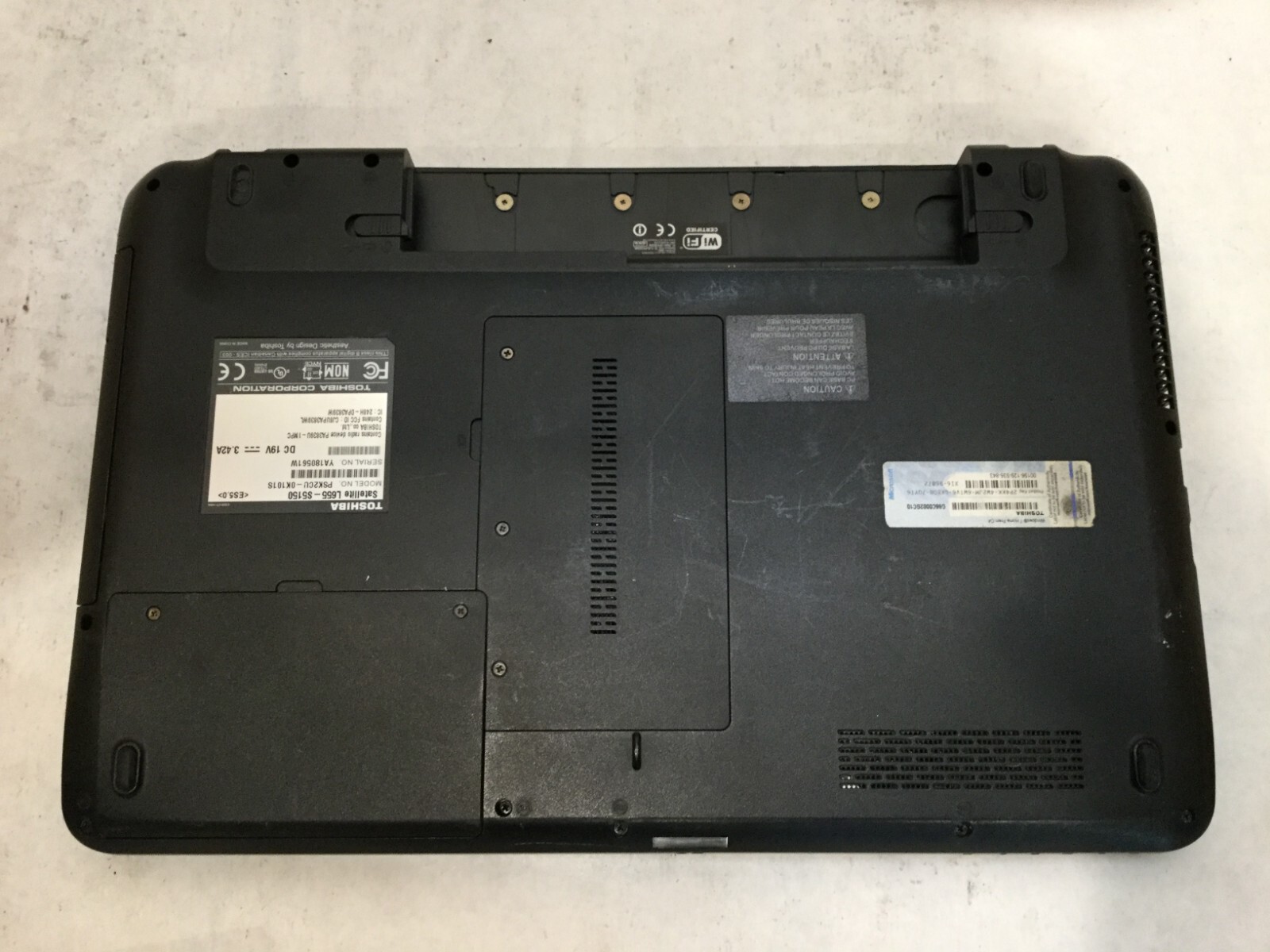 T. Satellite L655-S5150 / Intel Pentium P6200 @ 2.13GHz / (MISSING PARTS!) -MR