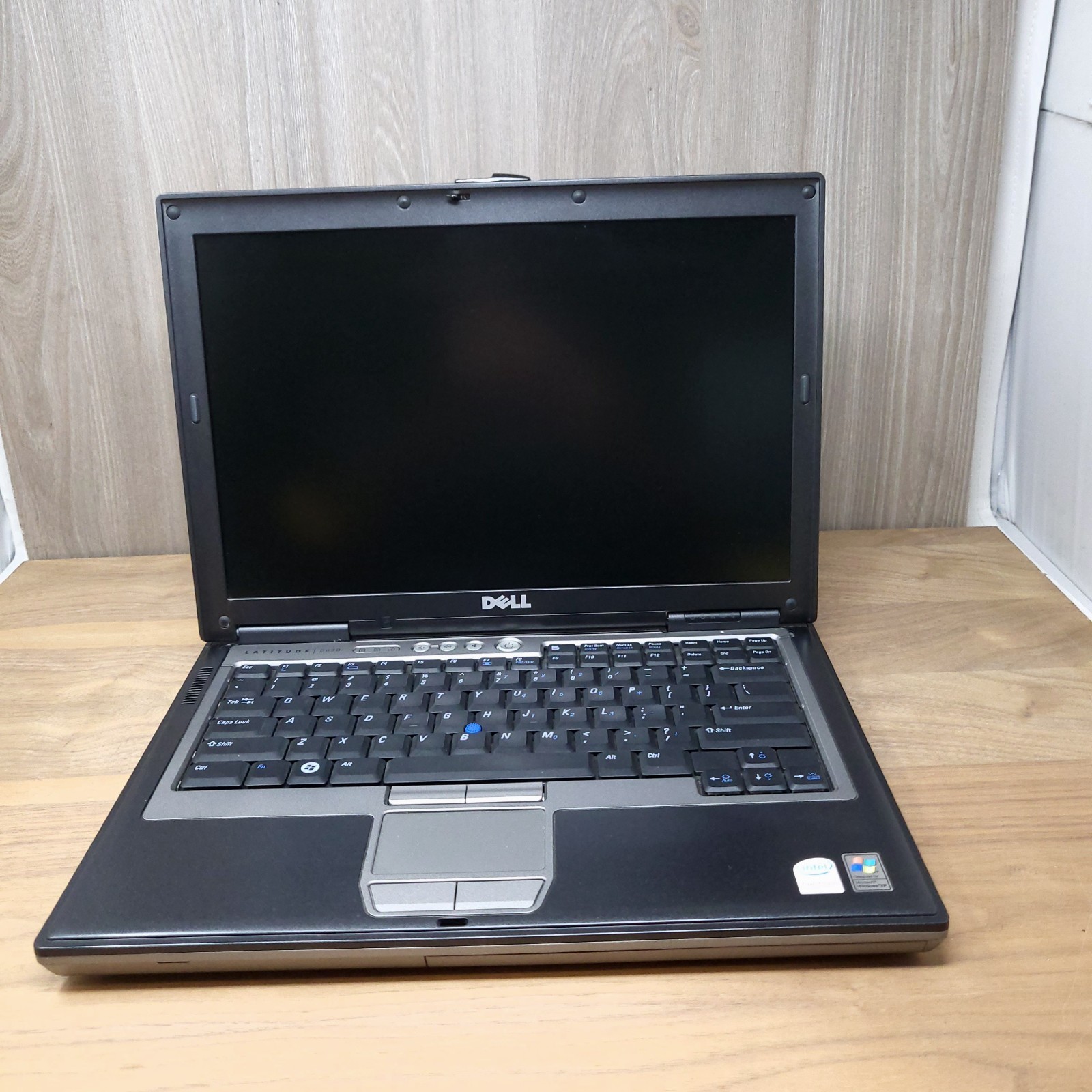 Dell Latitude D630 14″ Laptop Core 2 Duo T7250 2.0GHz 1GB No HDD BIOS Tested