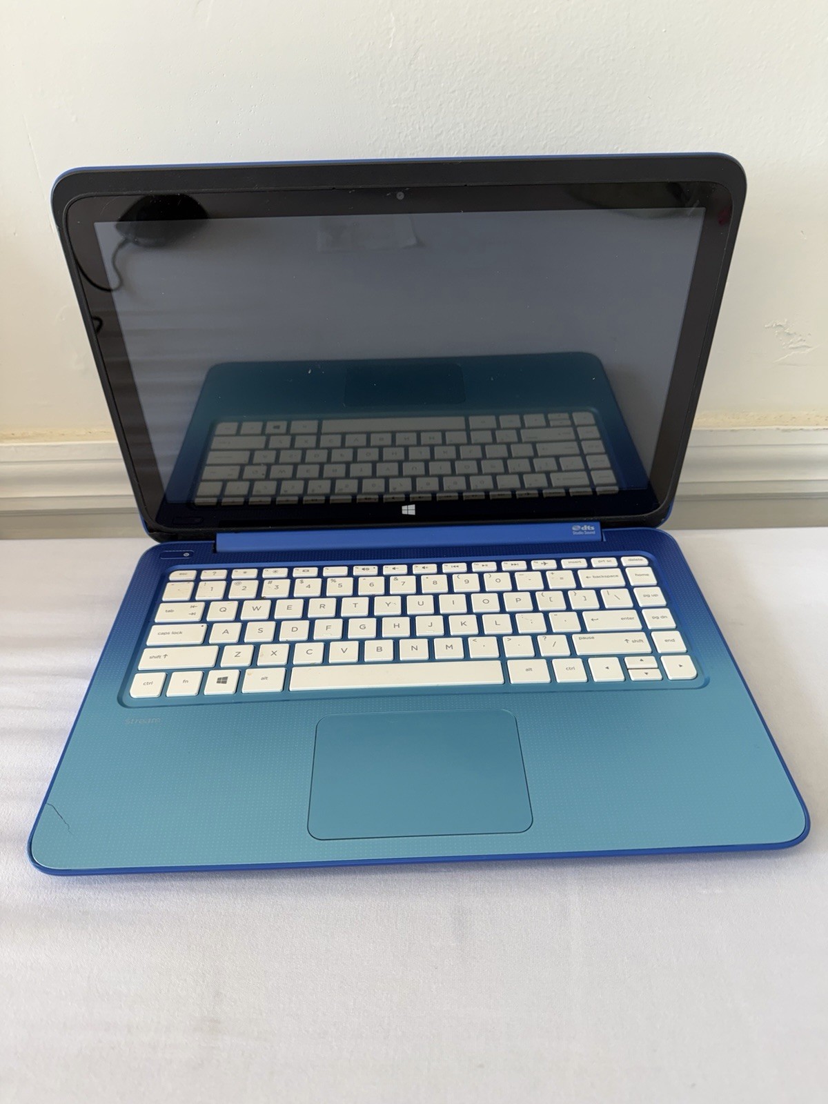 HP Stream 13-C002dx Laptop – Intel Celeron N2840 – RAM 2GB – Read Description