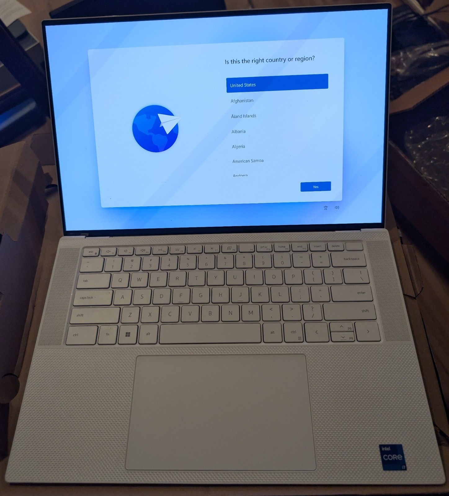 Dell XPS 9520 i7-12700H 512GB SSD, 16GB Memory RTX 3050 OLED QHD+ Touch