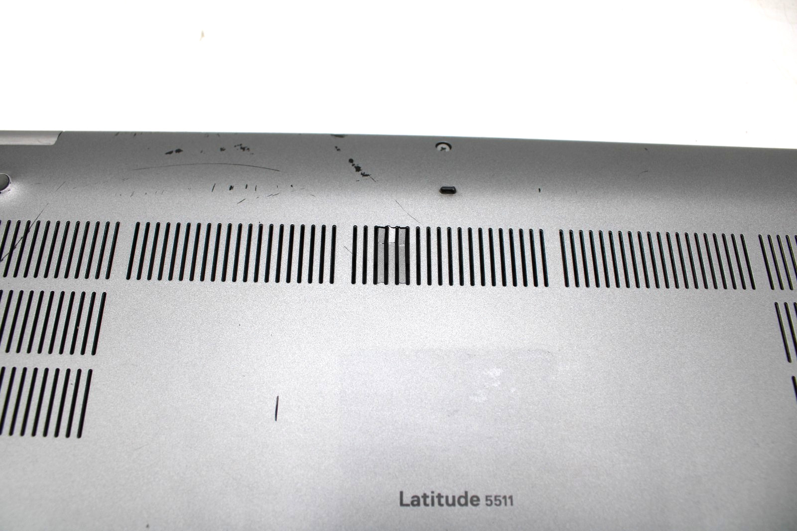 15.6″ Dell LATITUDE 5511 Laptop i5-10400H 2.60 16GB RAM 256GB SSD Win 11 Pro 4%