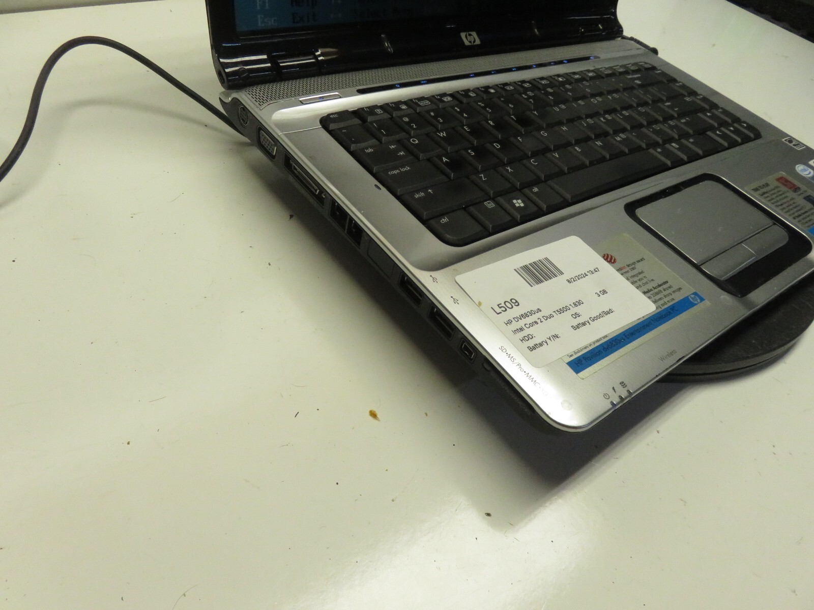 HP DV6830us Laptop Intel Core 2 Duo T5500 3GB Ram No HDD or Battery