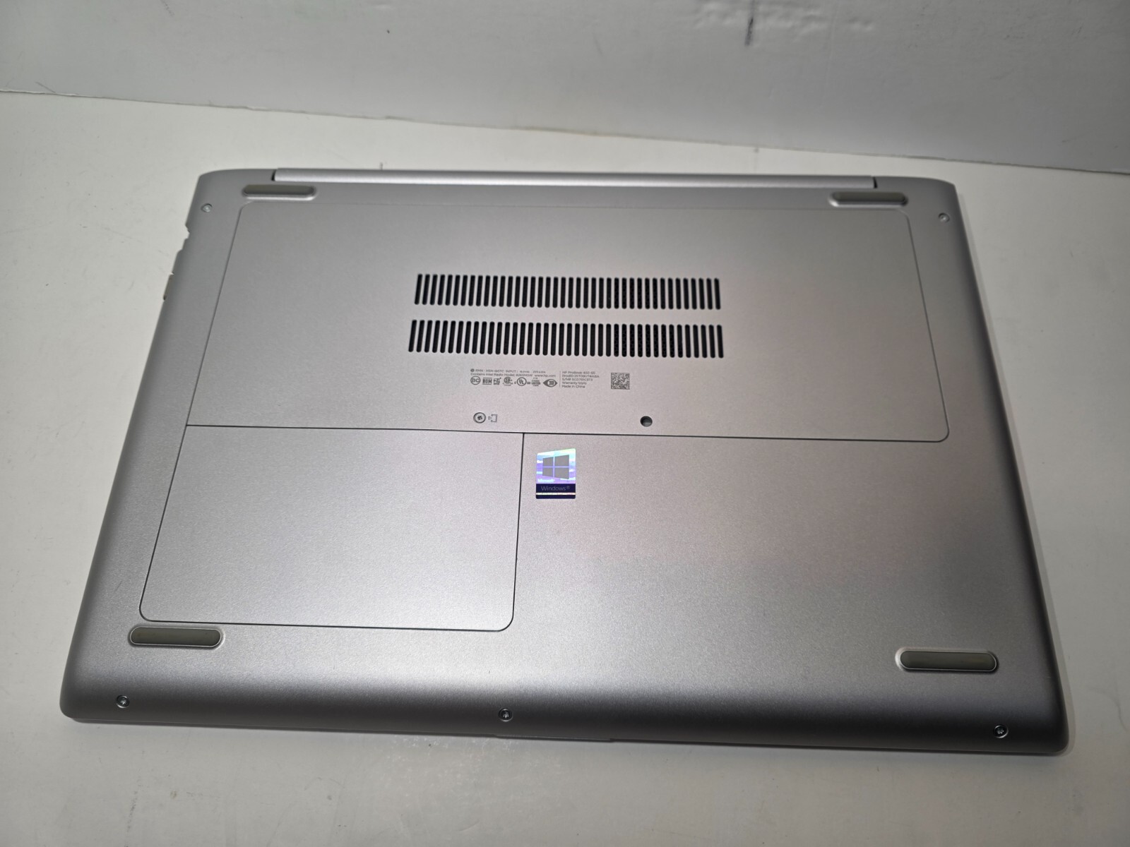 HP ProBook 450 G5 15.6″ / i5-8250U 1.60GHz / 8GB RAM DDR4 / NO SSD / NO CHARGER