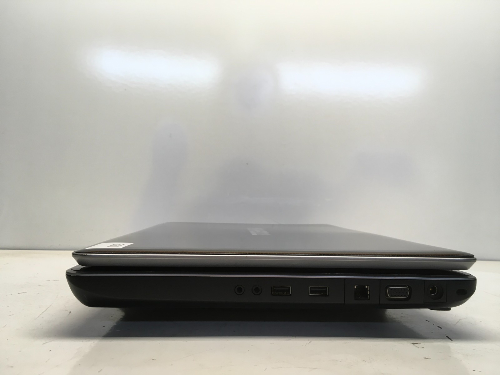 Toshiba Satellite P500 Intel Core 2 Duo P7450 2.13GHz 1 GB NO HDD No Batt