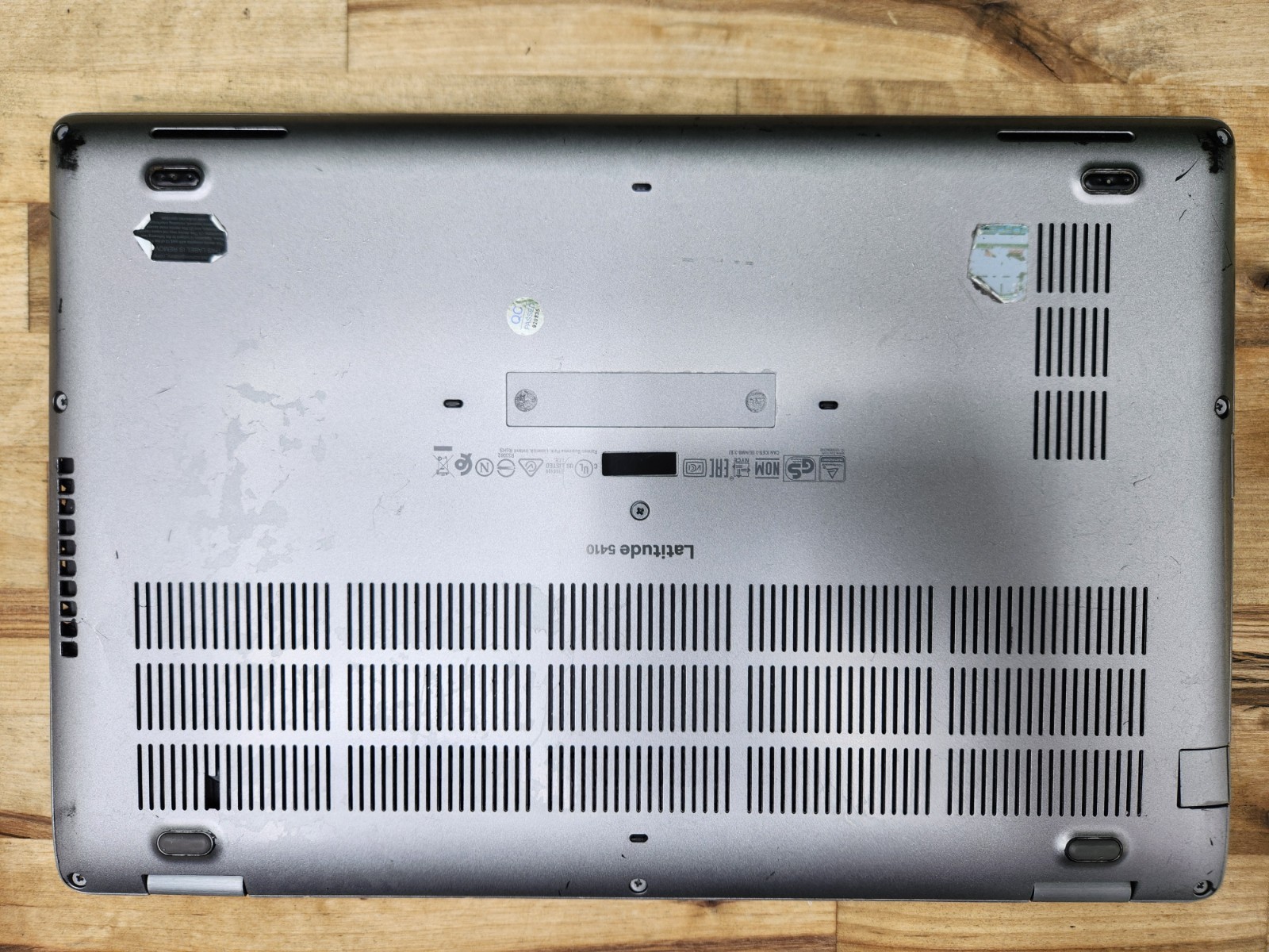 Dell Latitude 5410 14″ FHD i7-10610U 1.8GHz 16GB 256GB SSD Windows 11 Pro ~