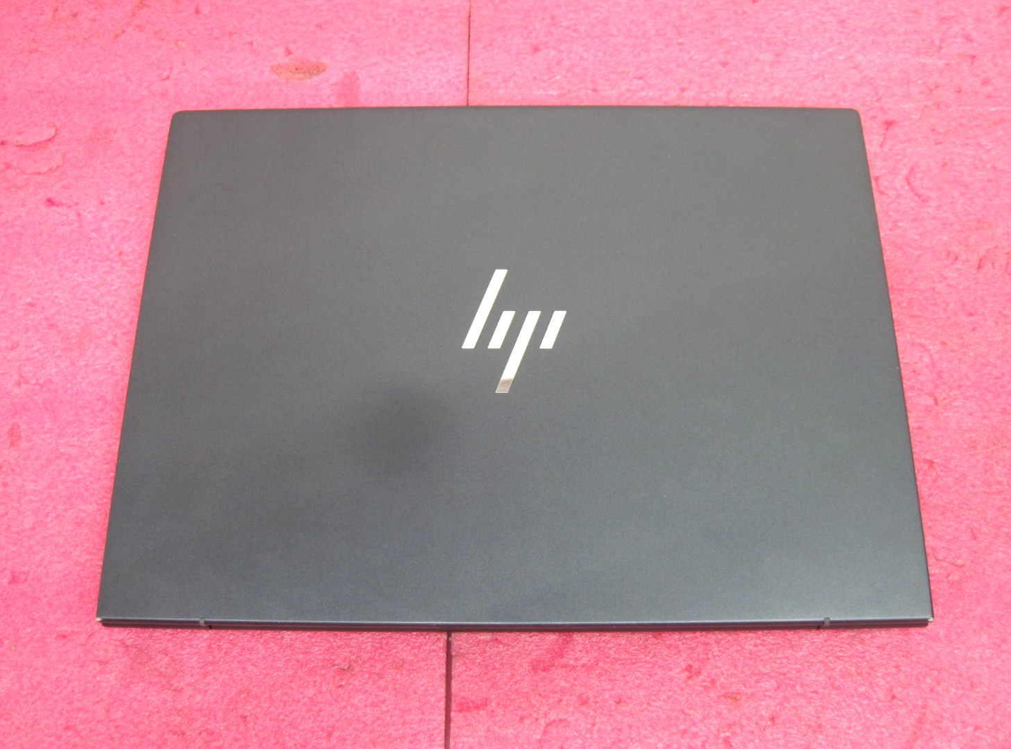 HP Dragonfly G4 13.5″ Touch Intel i7-1355U 32GB 1TB M.2 SSD W11PRO *READ* T9-A12