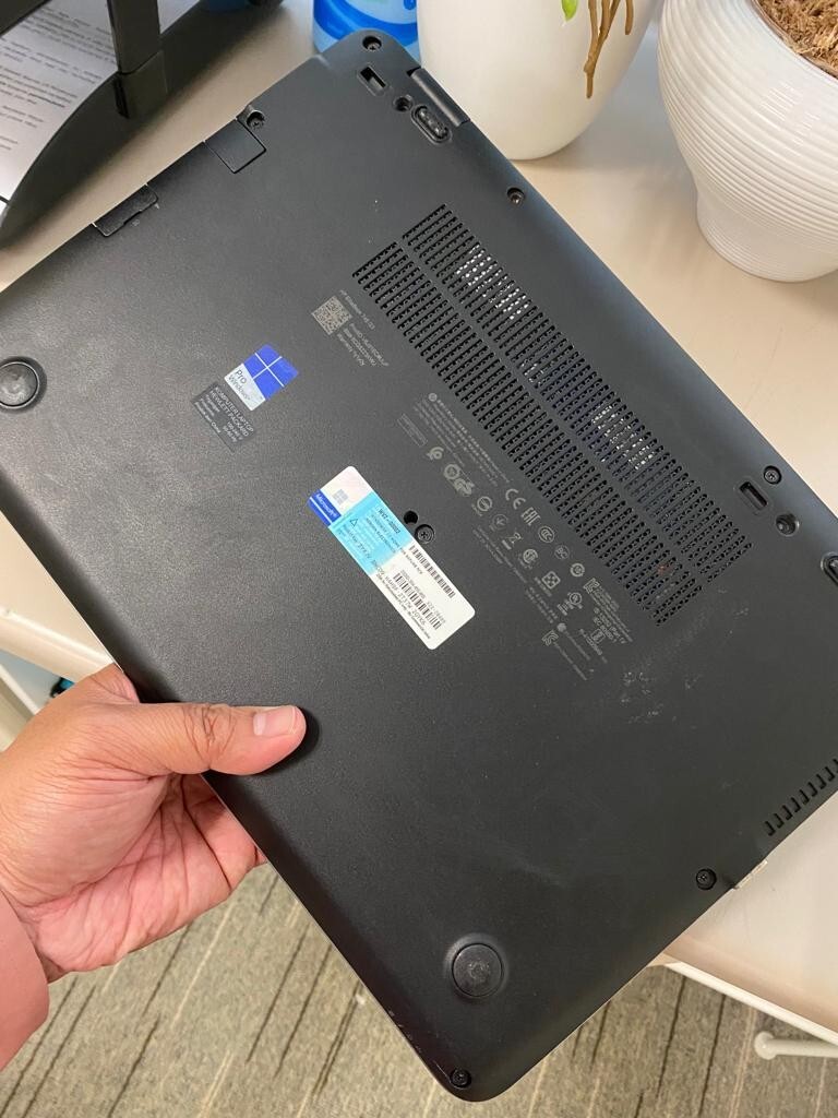 HP EliteBook 745 G3 AMD Pro A8 8700b R6 1.6GHz Quad Core 8GB 256GB SSD Win10 Pro