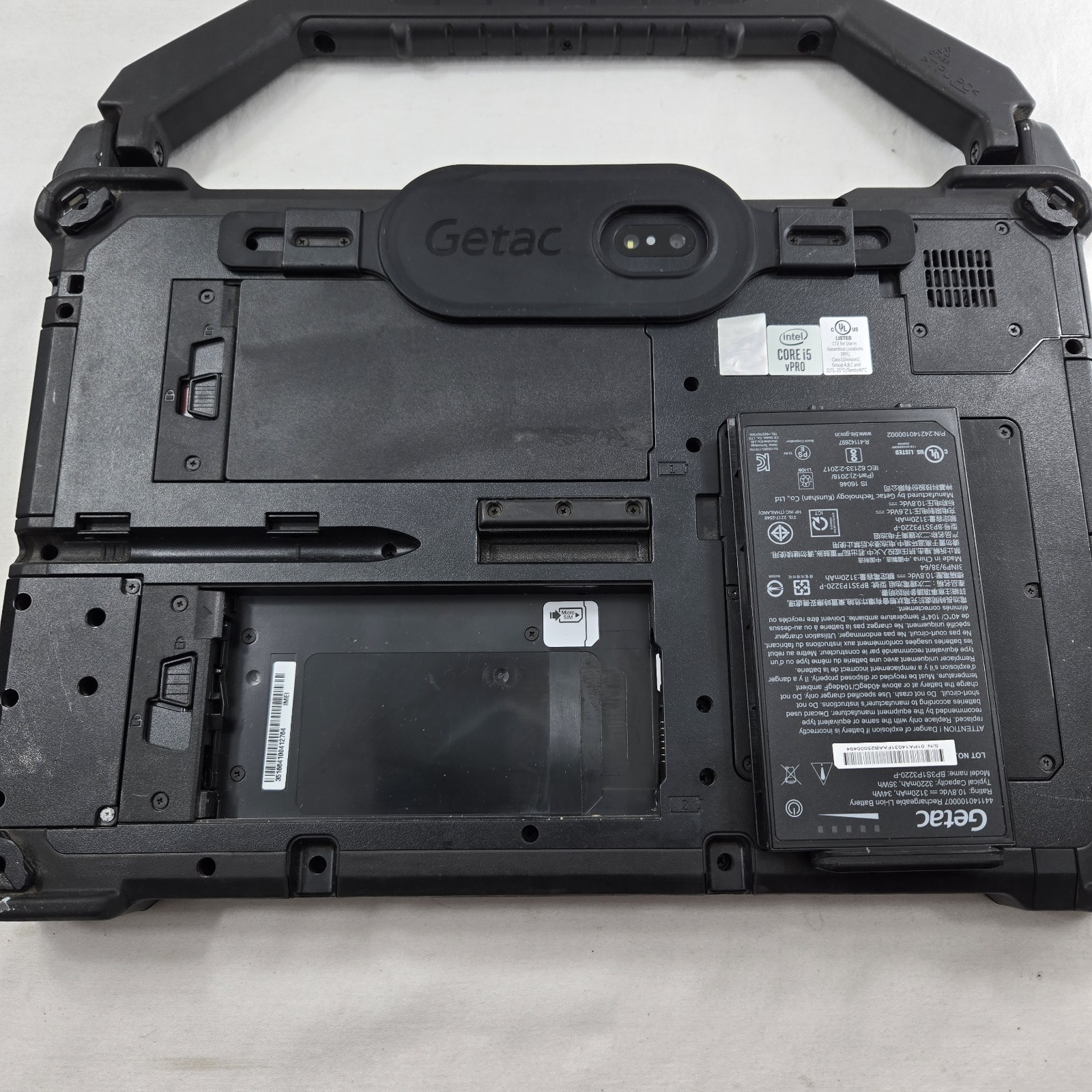 Getac A140 G2 Rugged Tablet Core i5-10310U 1.7GHz 256GB SSD 16GB Ram — Grade B