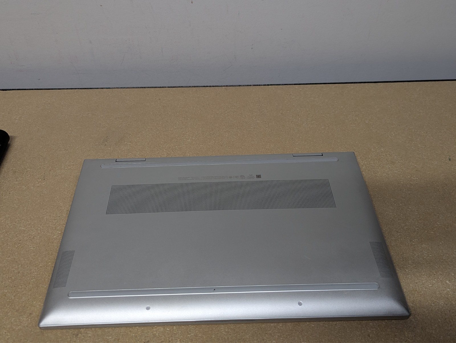 HP 15-es2072cl x360 2-in-1 Convertible 15 FHD Touchscreen i7-1260P 16GB 512GB SS