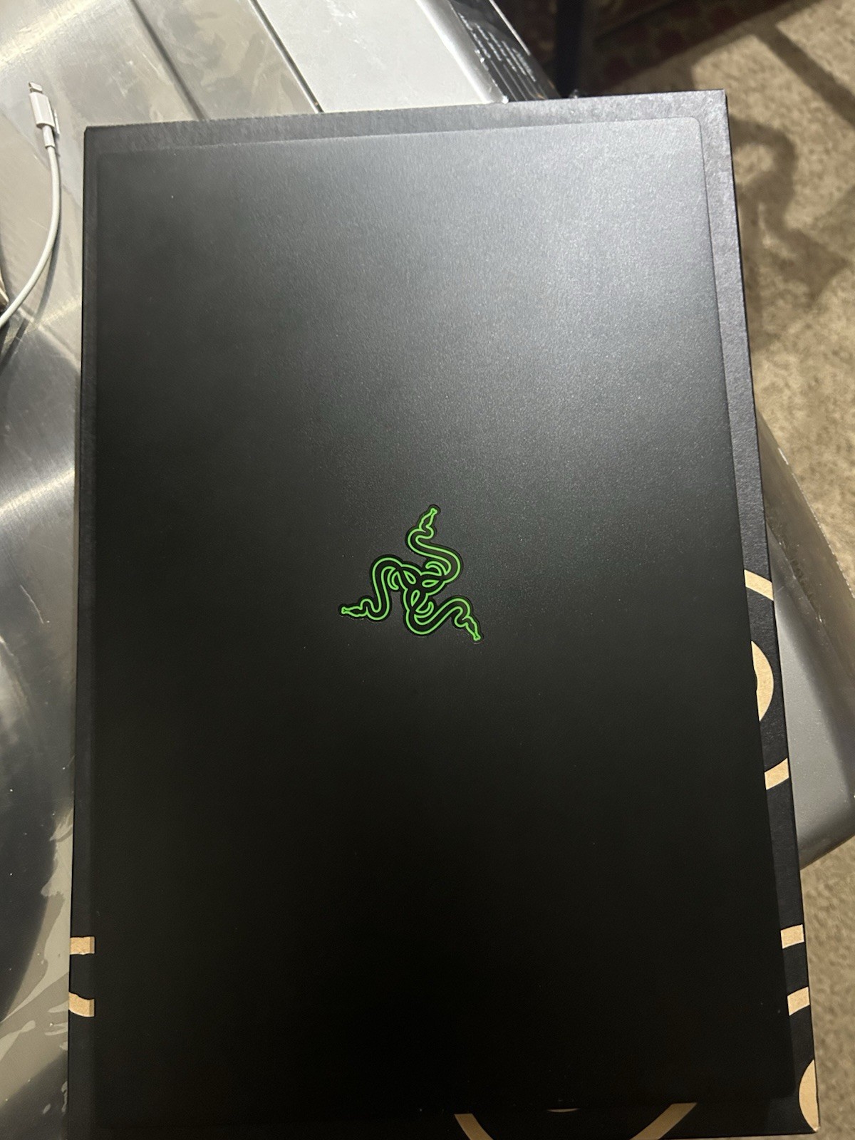 Razer Blade 15 2022 RTX 3060, 11th Gen I7, QHD 240Hz Gaming Monitor