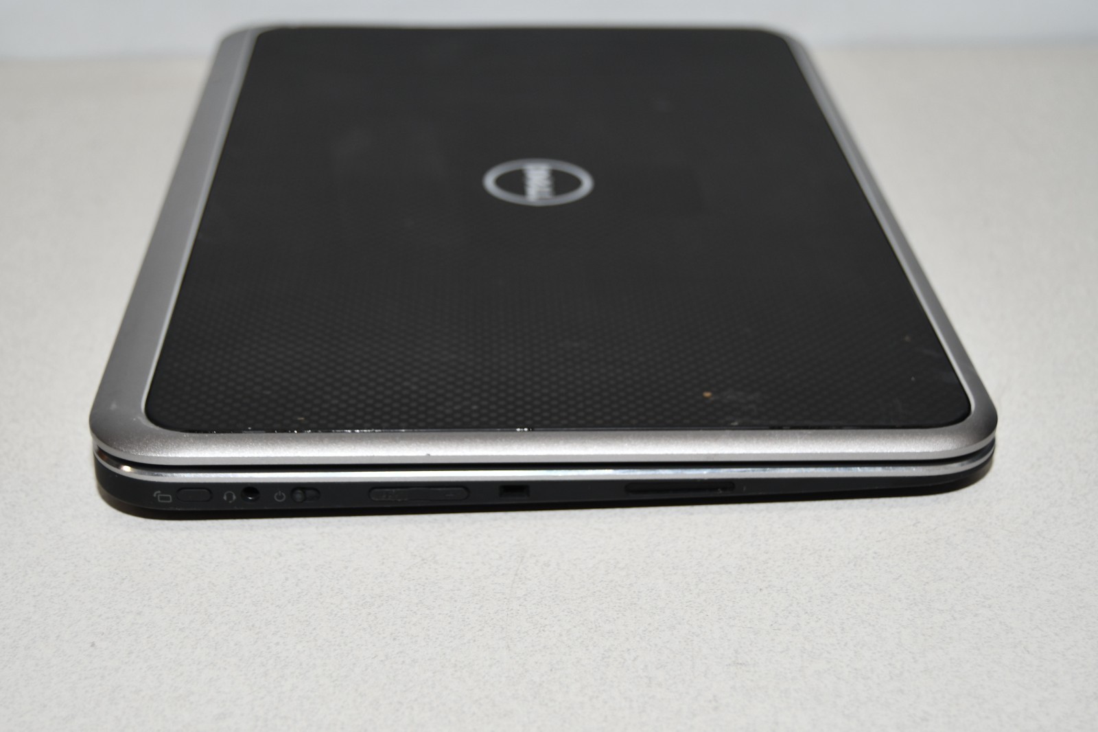 ^ Dell UltraBook XPS 12 9Q33 i7-4500U @ 1.80GHz 8GB RAM 256GB SSD Win 7 #X7325