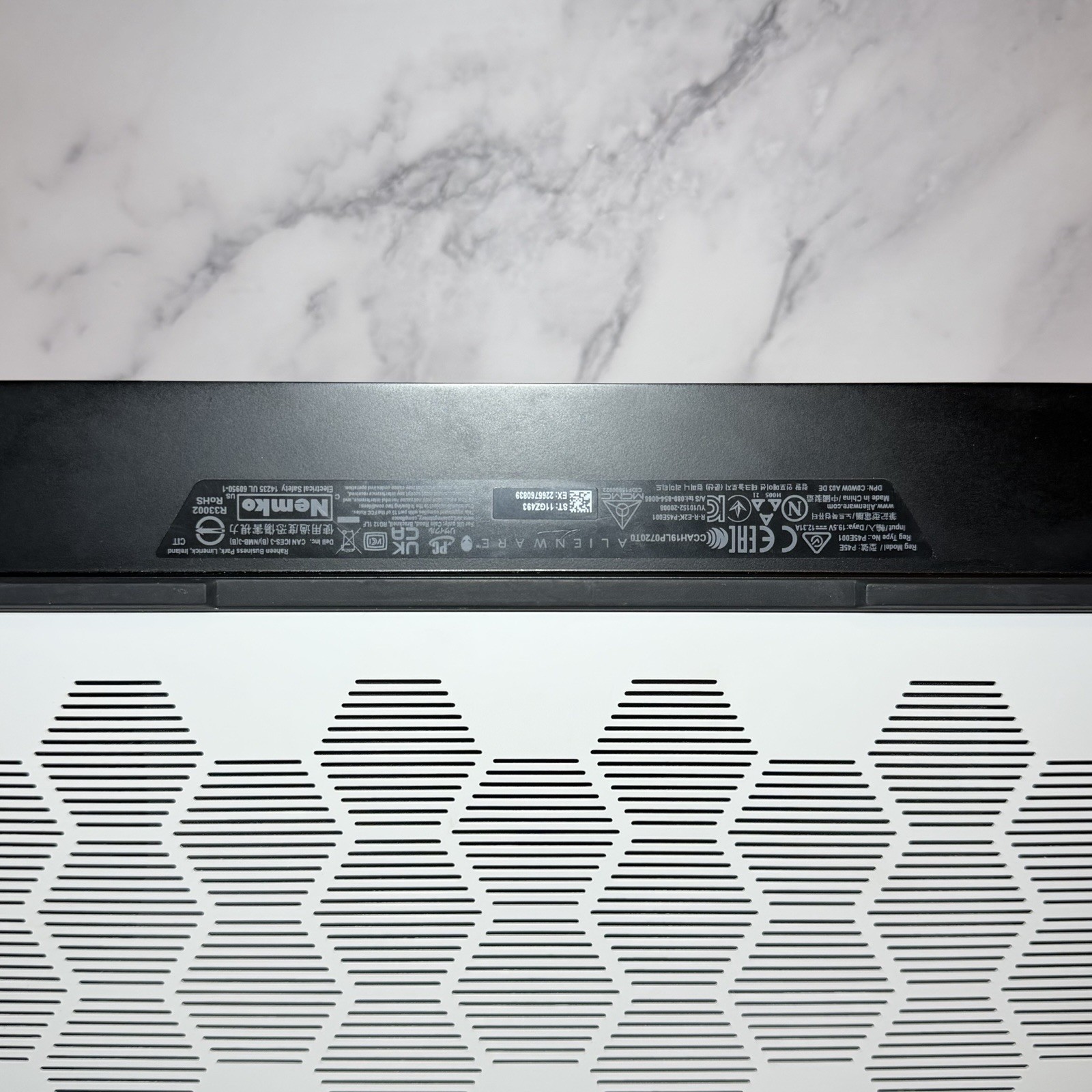 ALIENWARE M17 R3 i9-10980HK 32GB RAM 2TB SSD NVIDIA RTX 2070 SUPER Gaming Laptop