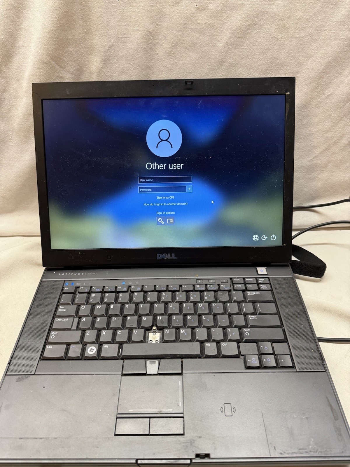 Dell Latitude E6500 Laptop Computer – Powers On ~ For Parts/Repair AS IS