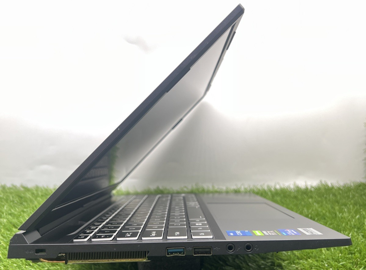 Hasee CV15Slaptop 15″FHD i5-12450H@2.0Ghz 8GB RAM 256GB SSD Win11 NVIDIA RTX3050