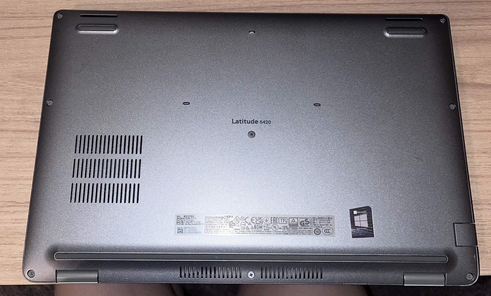 Dell Latitude 5420 14 in (256 GB SSD Intel Core i5 11th Gen. 4.40 GHz 8 GB)…
