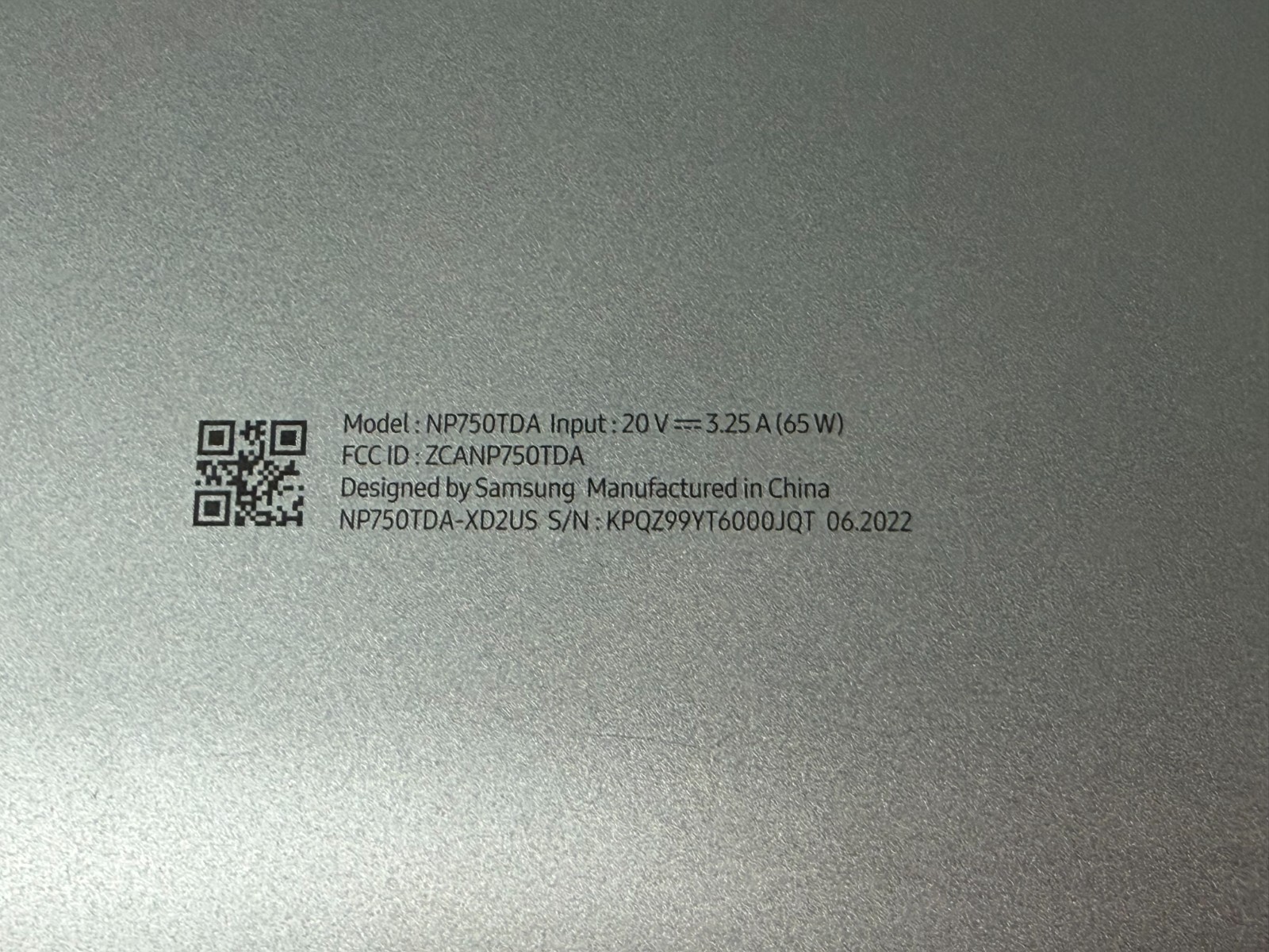SAMSUNG NP750TDA 15.6″ i7-1165G7 16GB RAM- NO SSD -For Parts- NO POWER ON