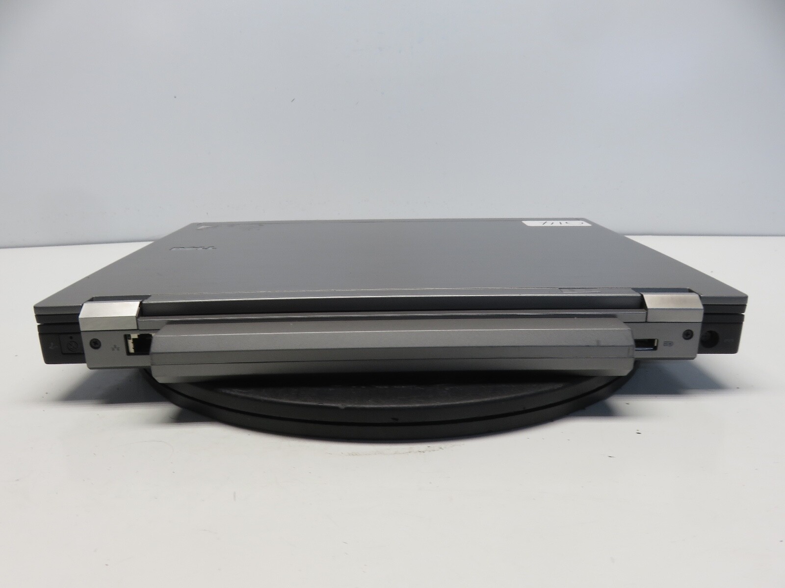 Dell Latitude E6410 Intel Core i5 CPU M560 2.67GHz 2GB 500 GB WIN XP