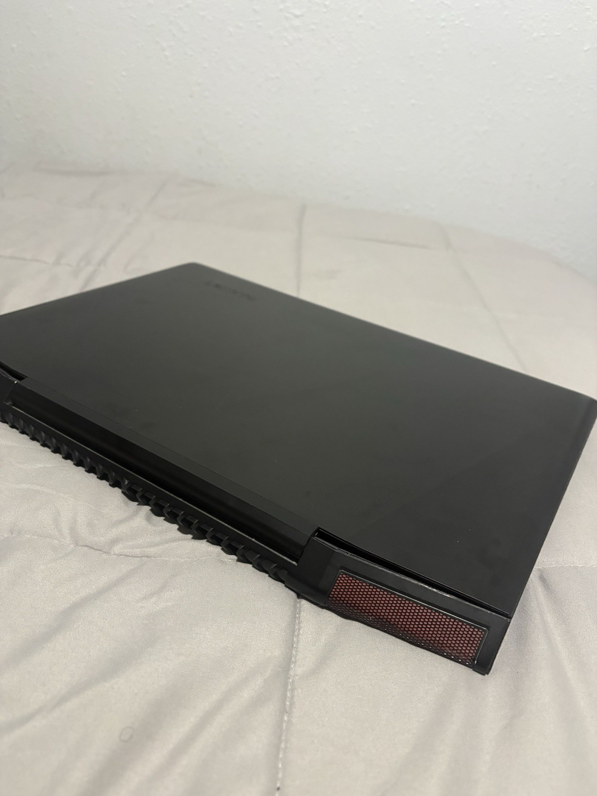 Lenovo IdeaPad Y700 17” Gaming Laptop 16GB RAM Intel I7-6700 NVIDIA GTX 960M 1TB
