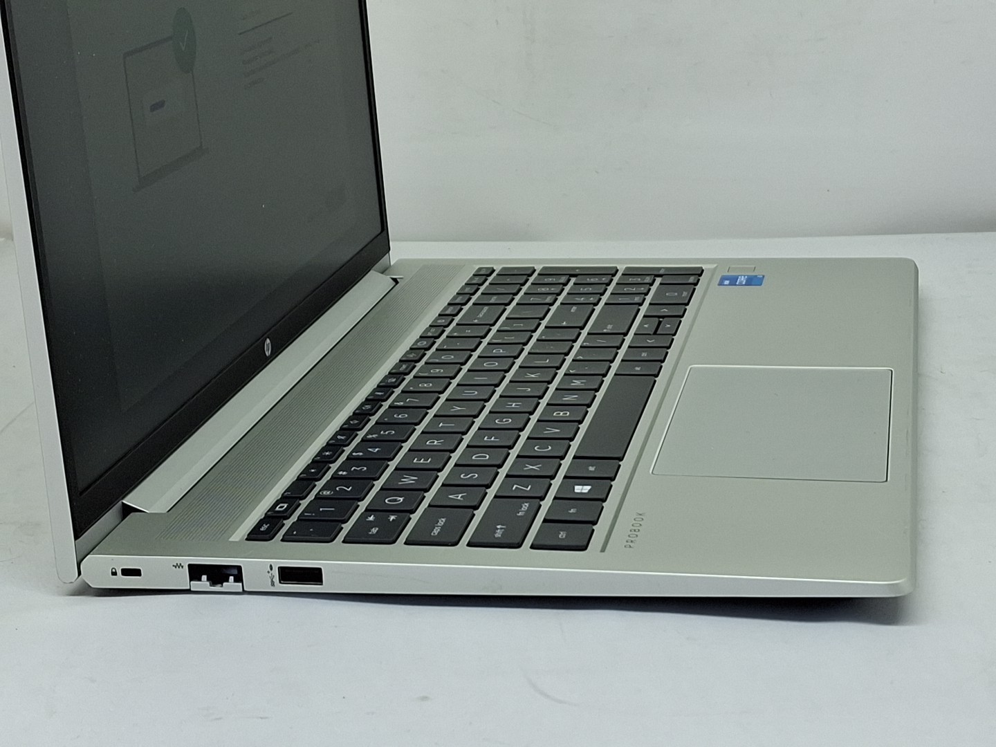 HP ProBook 450 G8 – i5-1135G7 – 256GB, 8GB RAM, Windows 11, 15.6″